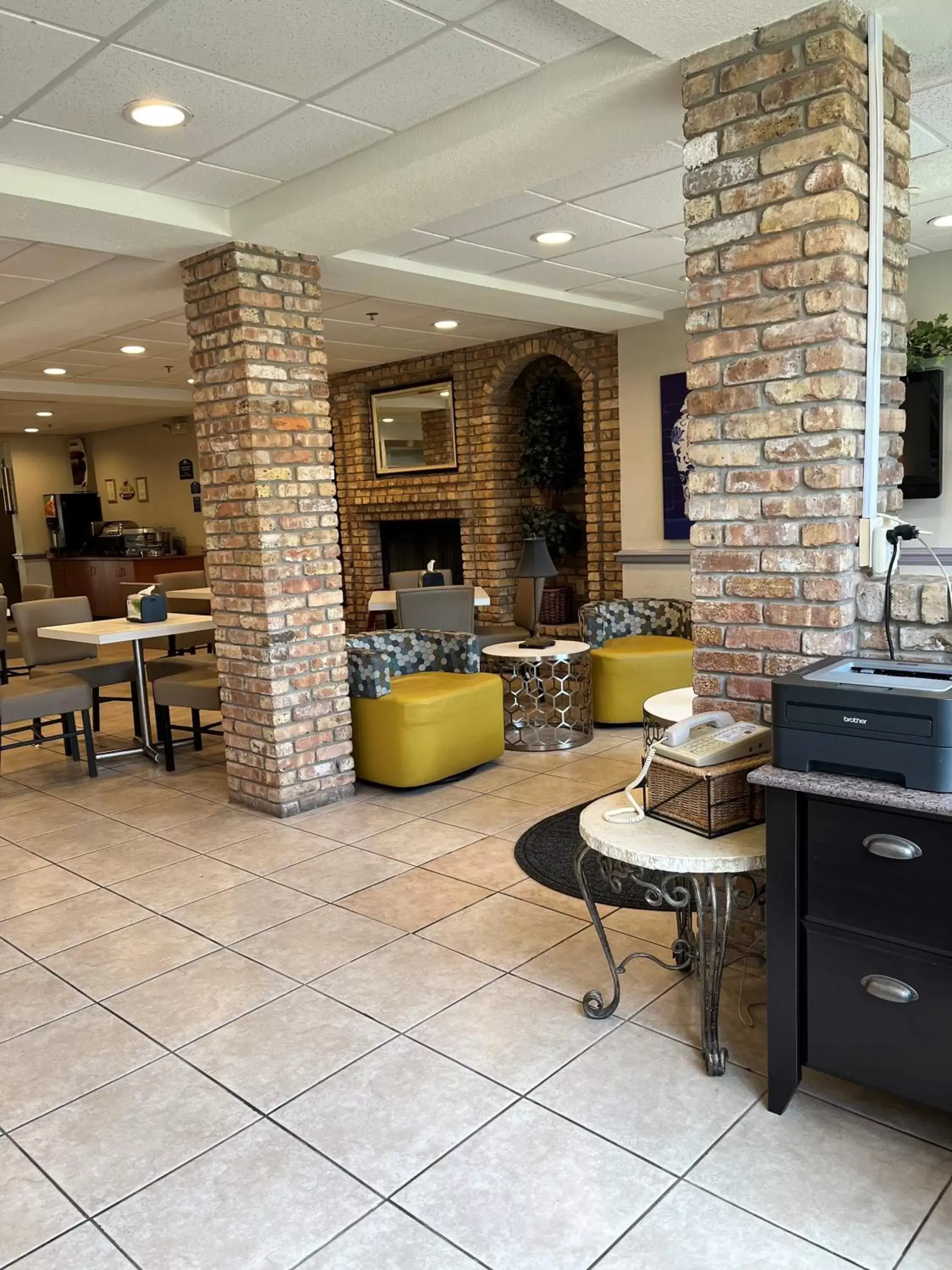 Lobby/Reception in Microtel Inn and Suites by Wyndham - Lady Lake/ The Villages