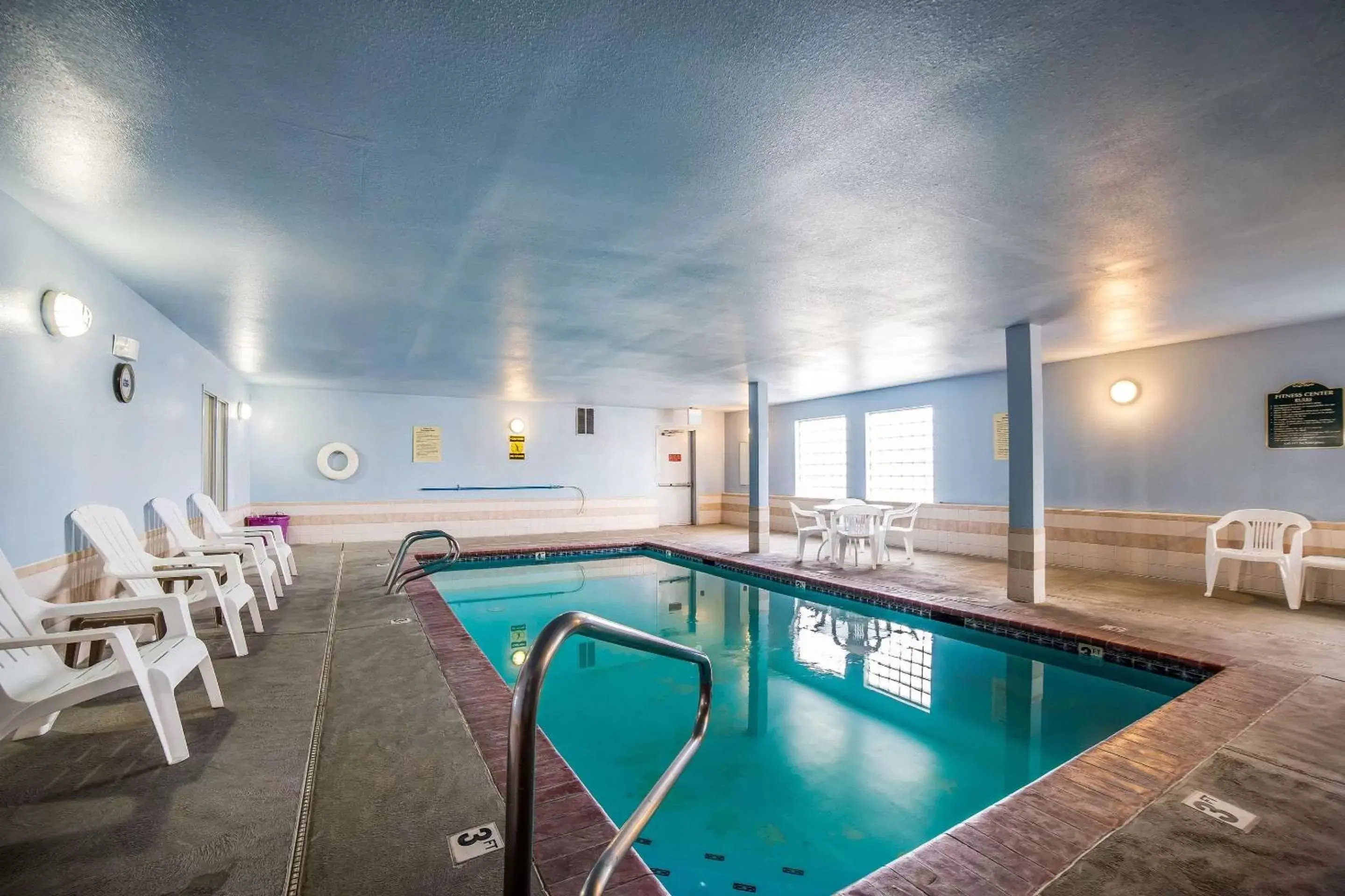On site, Swimming Pool in FairBridge Inn & Suites Sunnyside