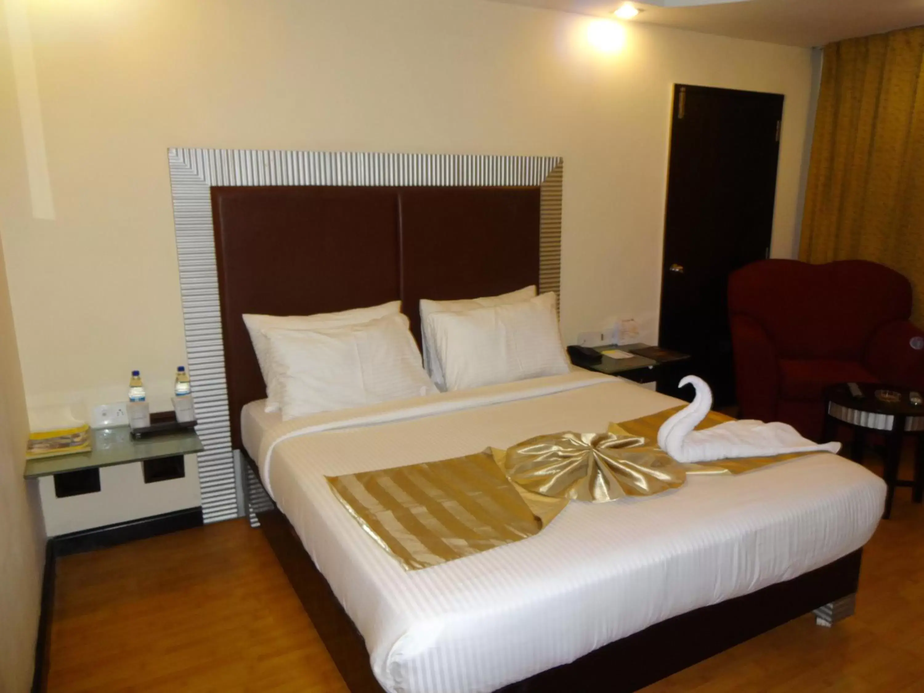 Bed in Regenta Central Deccan Chennai, Royapettah