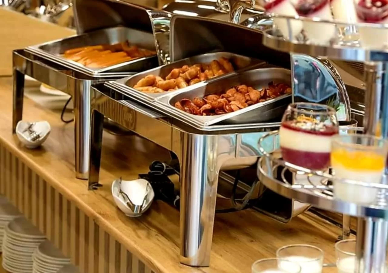 Breakfast in Royal Inn