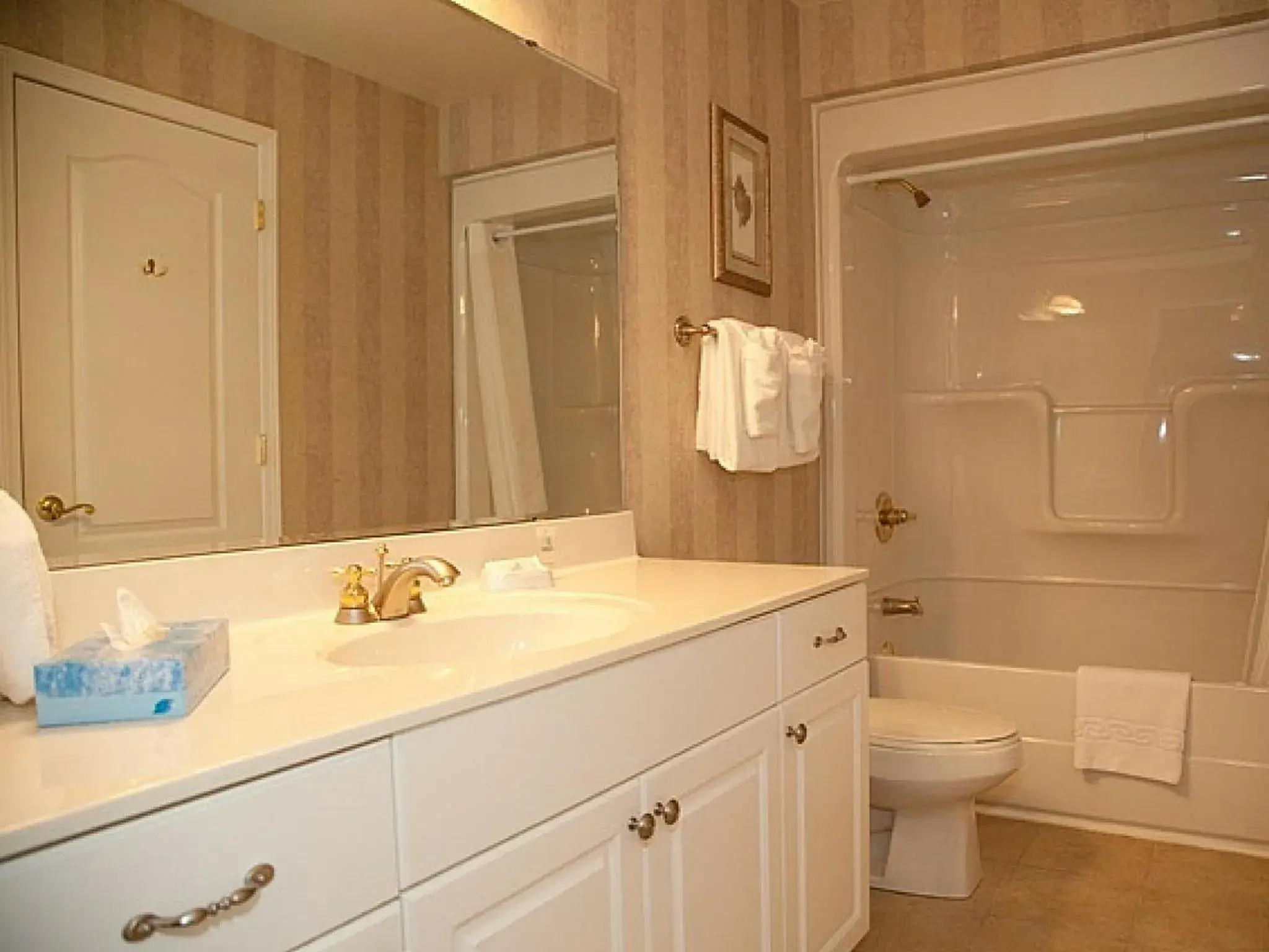 Bathroom in French Quarter Resort