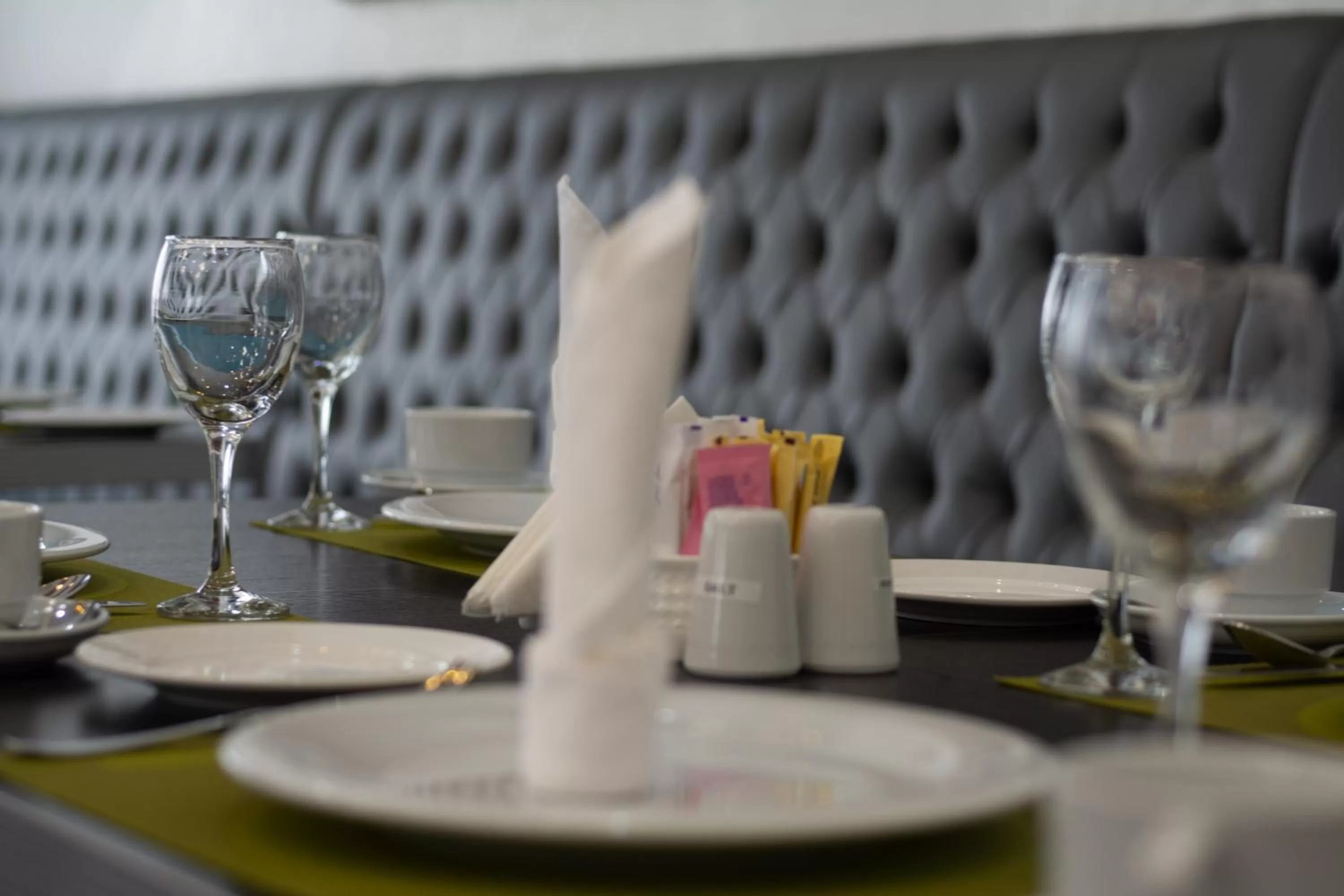 Restaurant/places to eat in Class Hotel Apartments