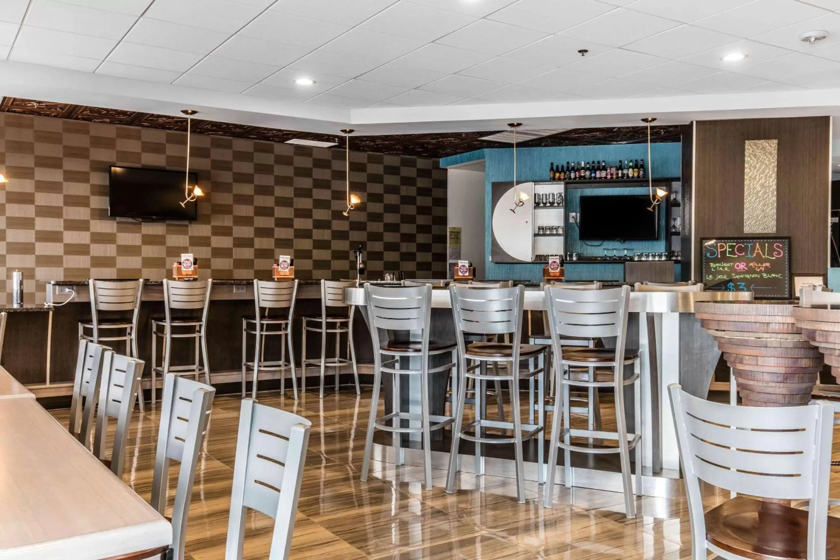 Restaurant/Places to Eat in The Capitol Hotel Downtown, Ascend Hotel Collection