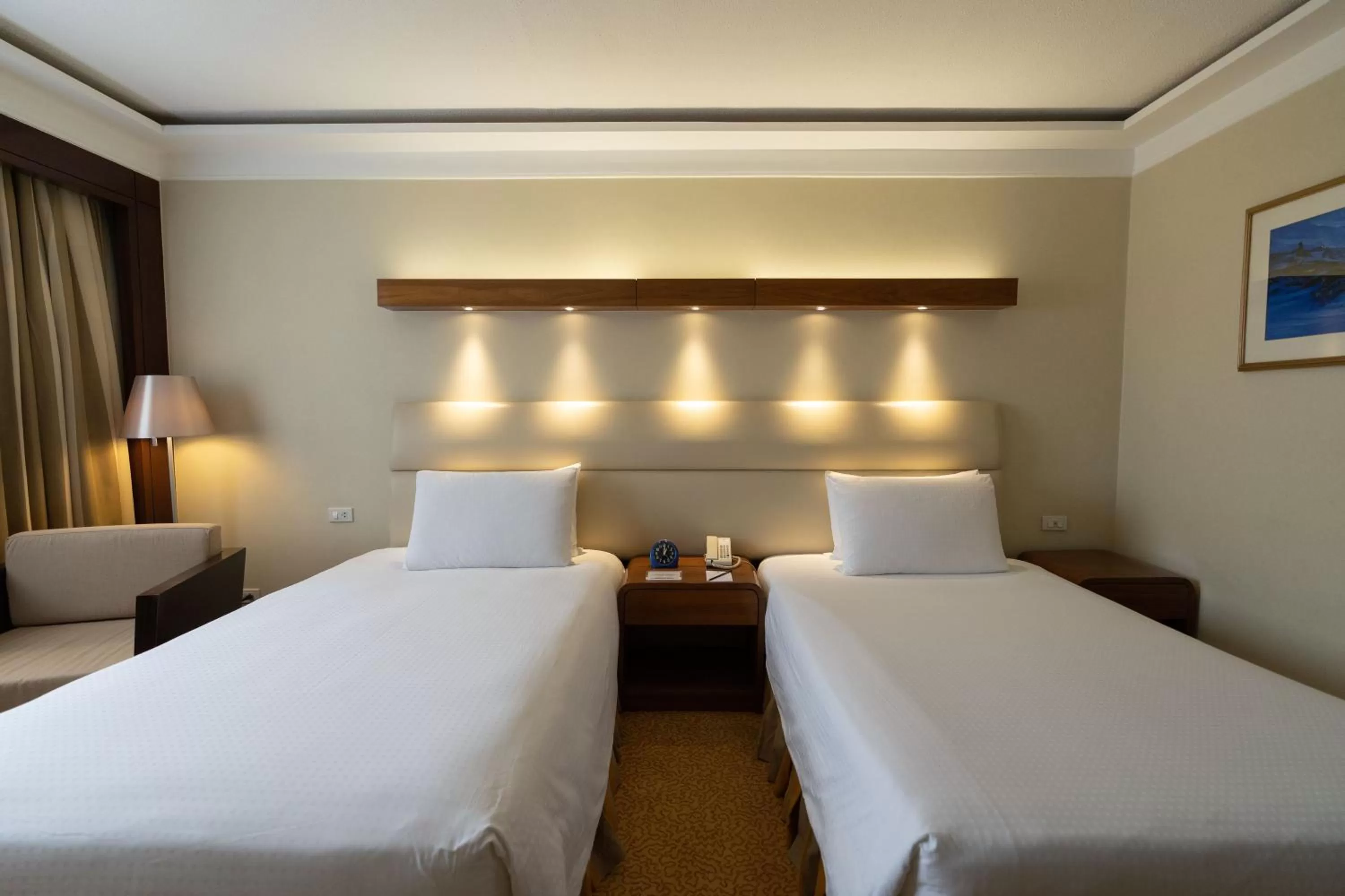 Bed in Marco Polo Plaza Cebu