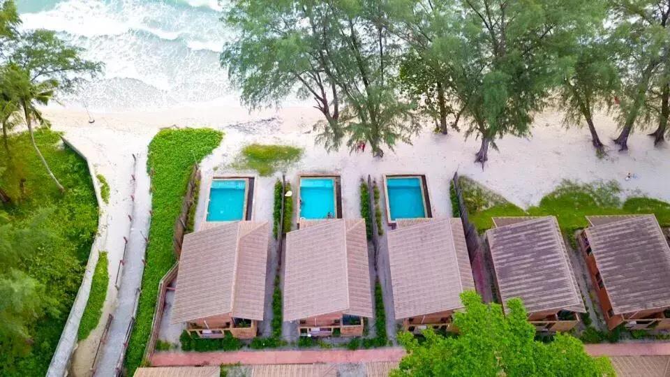 Swimming pool, Bird's-eye View in Flora I Talay