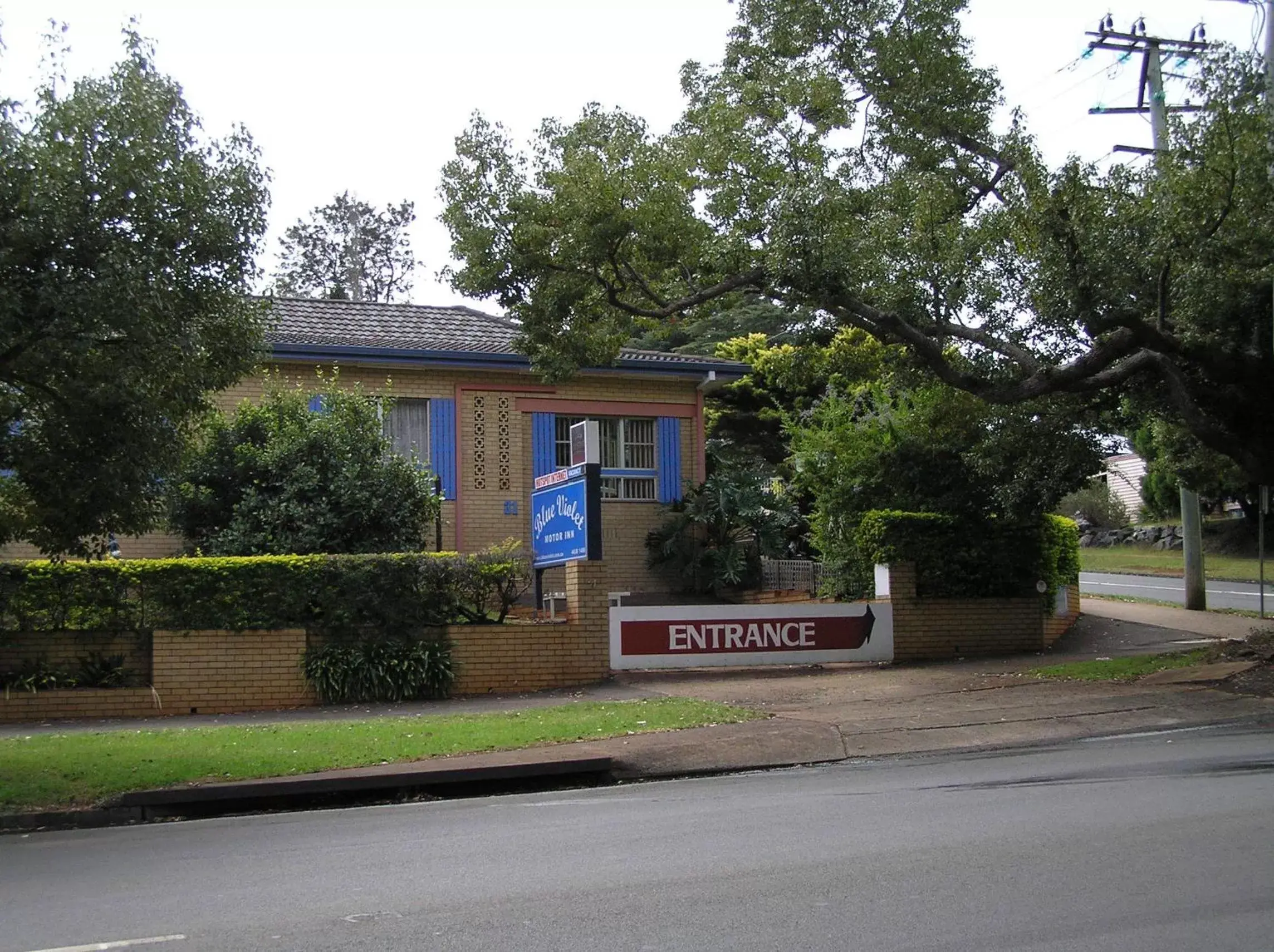 Facade/entrance, Property Building in Blue Violet Motor Inn