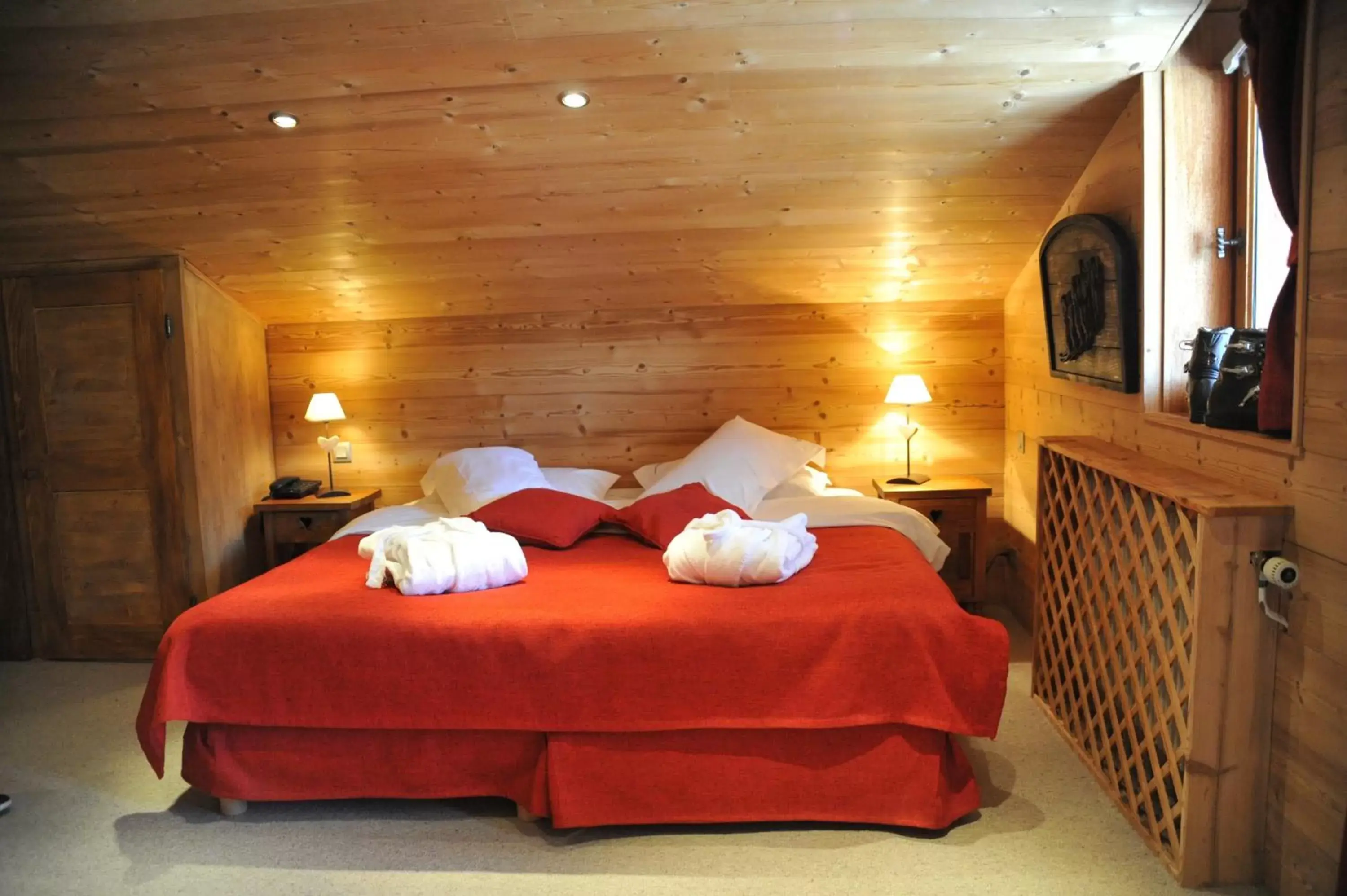 Bed in Hôtel Chalet Alpage