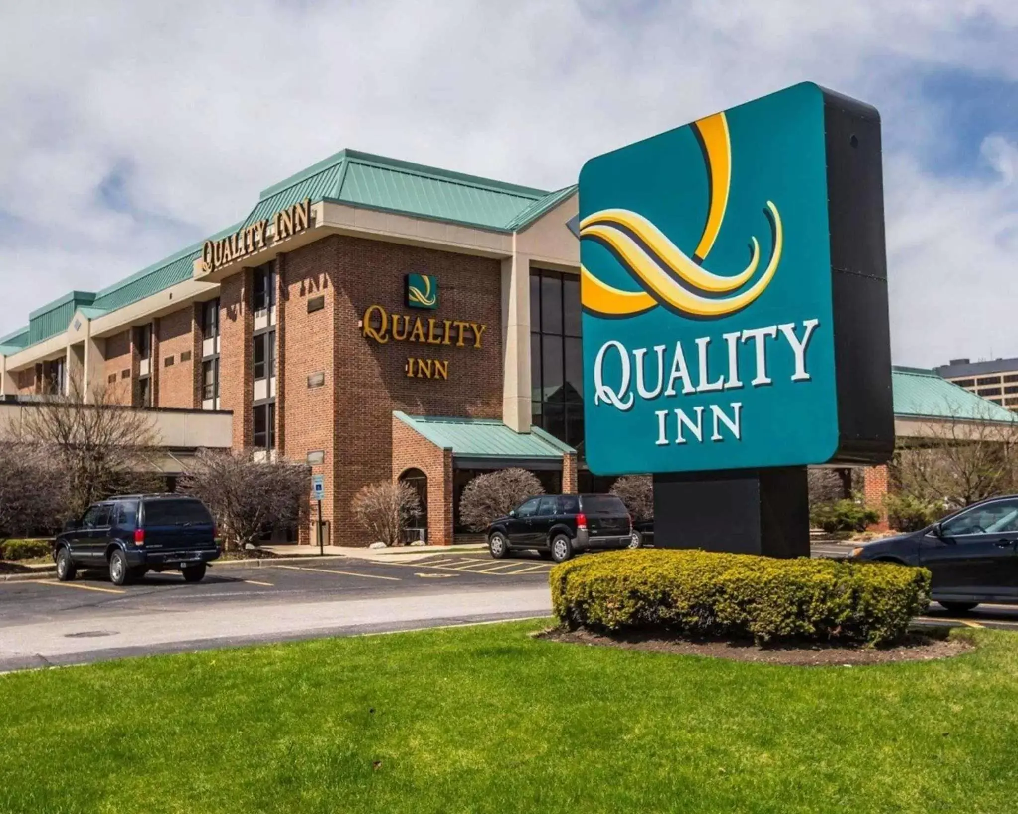 Property building in Quality Inn Schaumburg - Chicago near the Mall