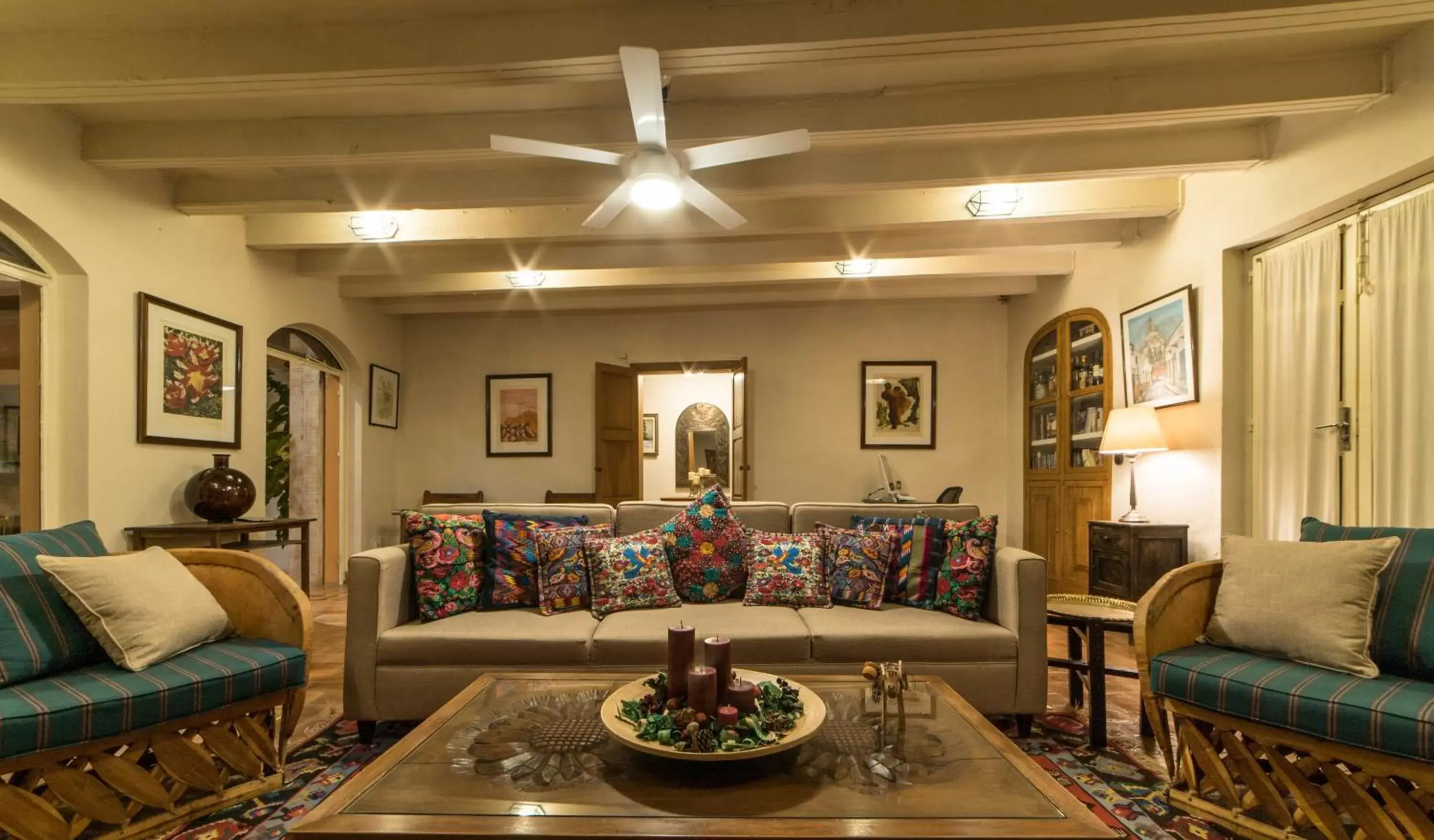 Living room, Seating Area in Villa Mirasol