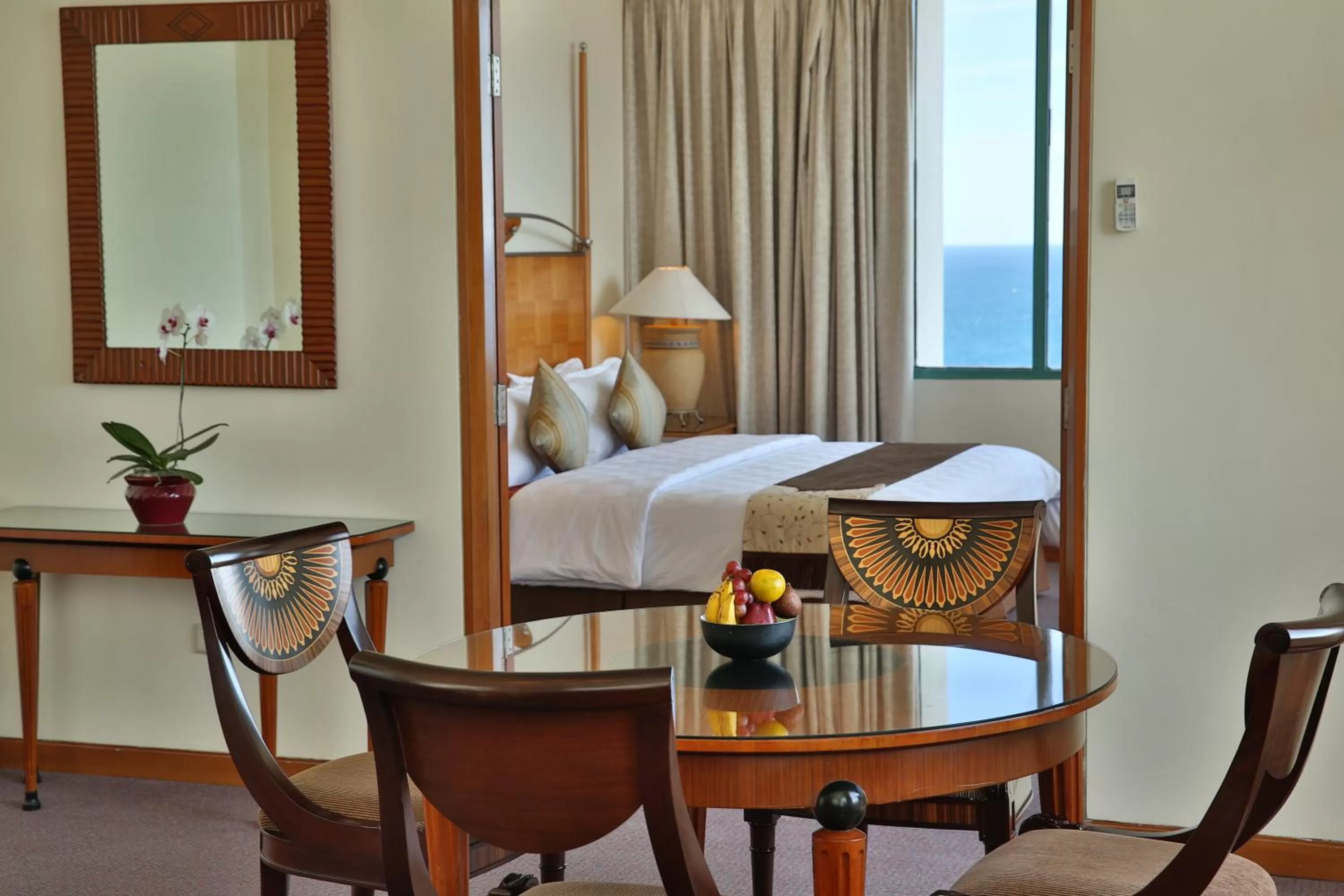 Living room in Aryaduta Manado