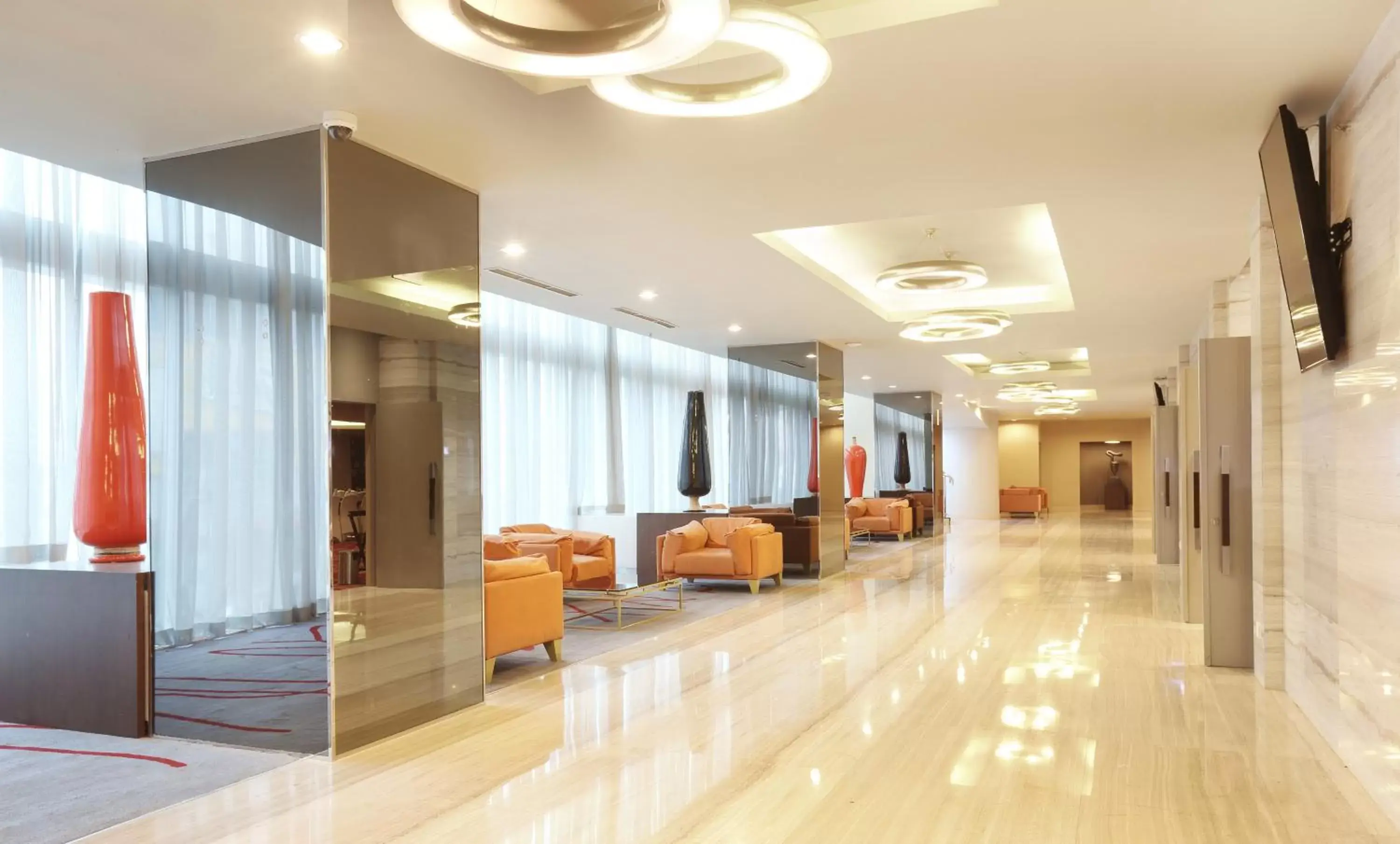 Business facilities in Novotel Jakarta Gajah Mada