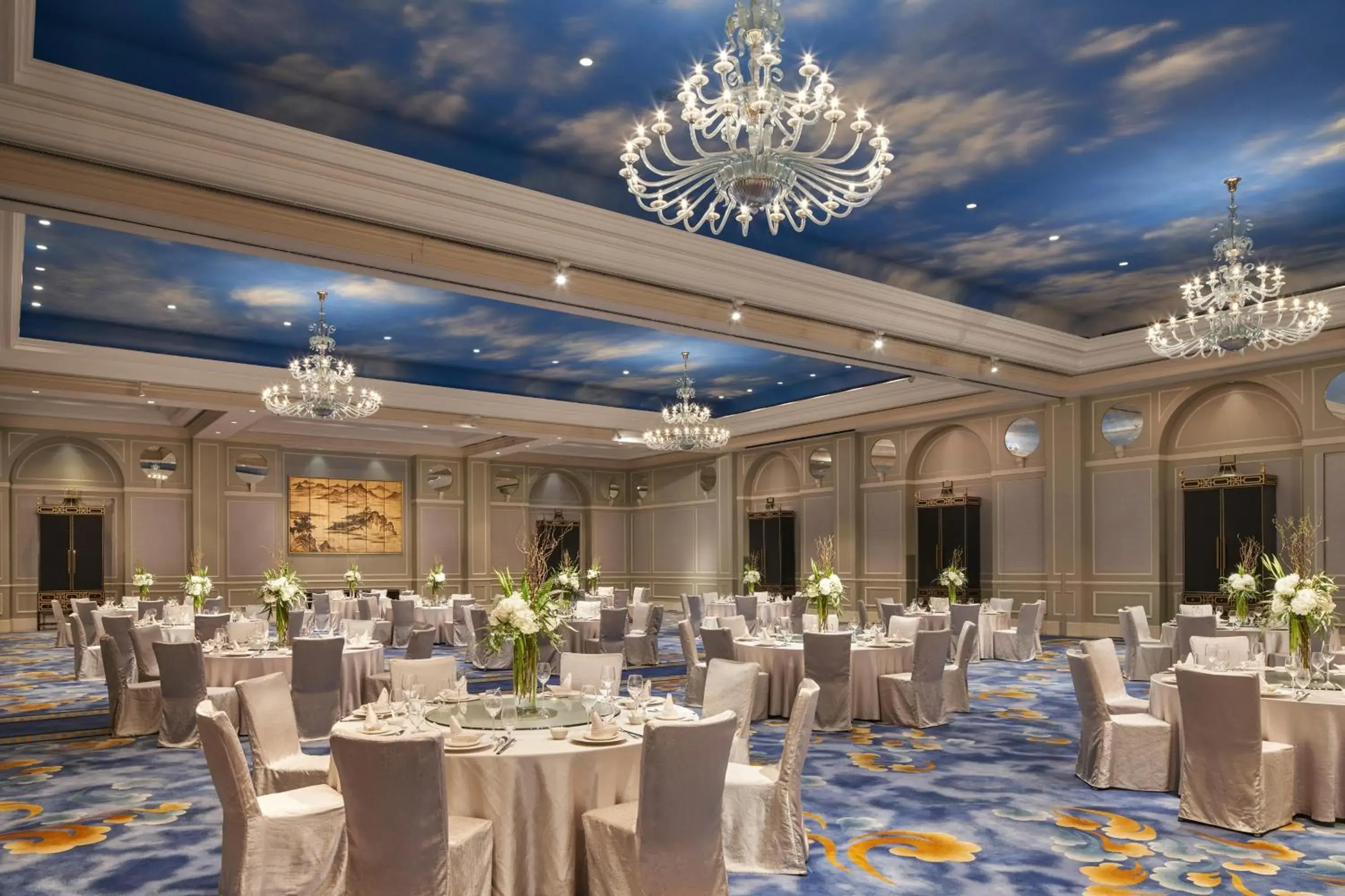 Meeting/conference room, Restaurant/Places to Eat in The Azure Qiantang, a Luxury Collection Hotel, Hangzhou