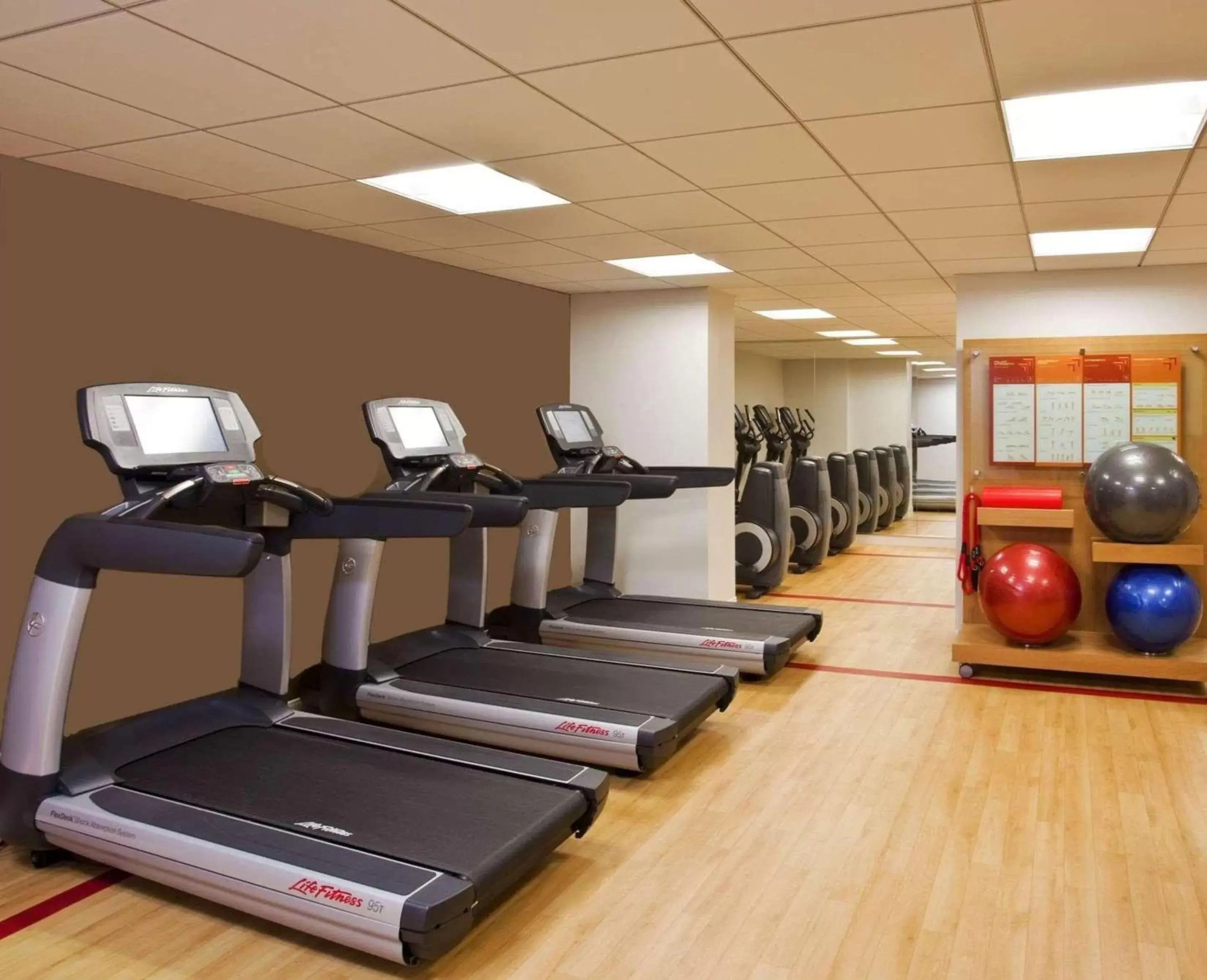 Fitness centre/facilities, Fitness Center/Facilities in Radisson Hotel Hauppauge-Long Island