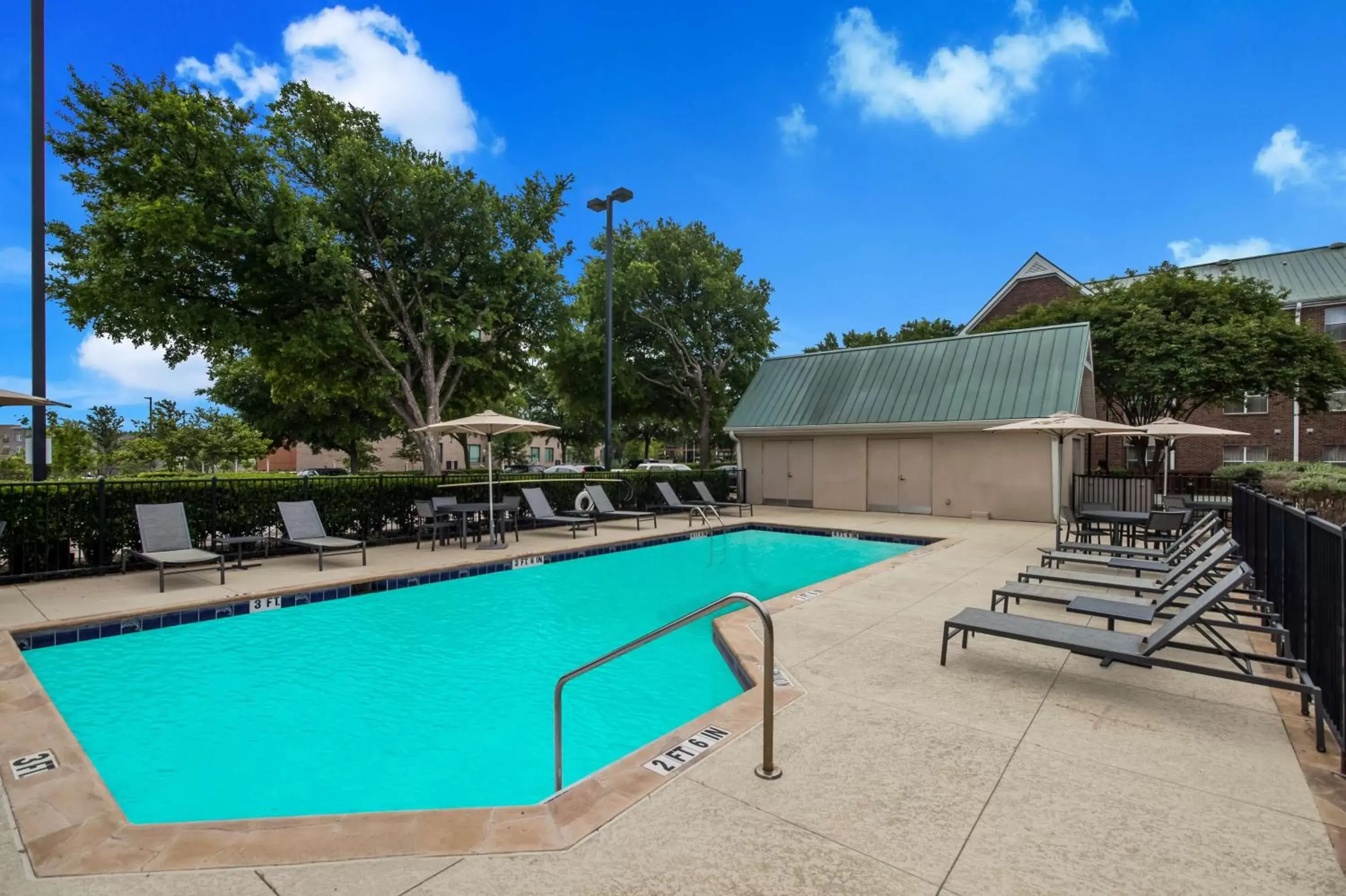 Pool view, Swimming Pool in Sonesta ES Suites Dallas Richardson
