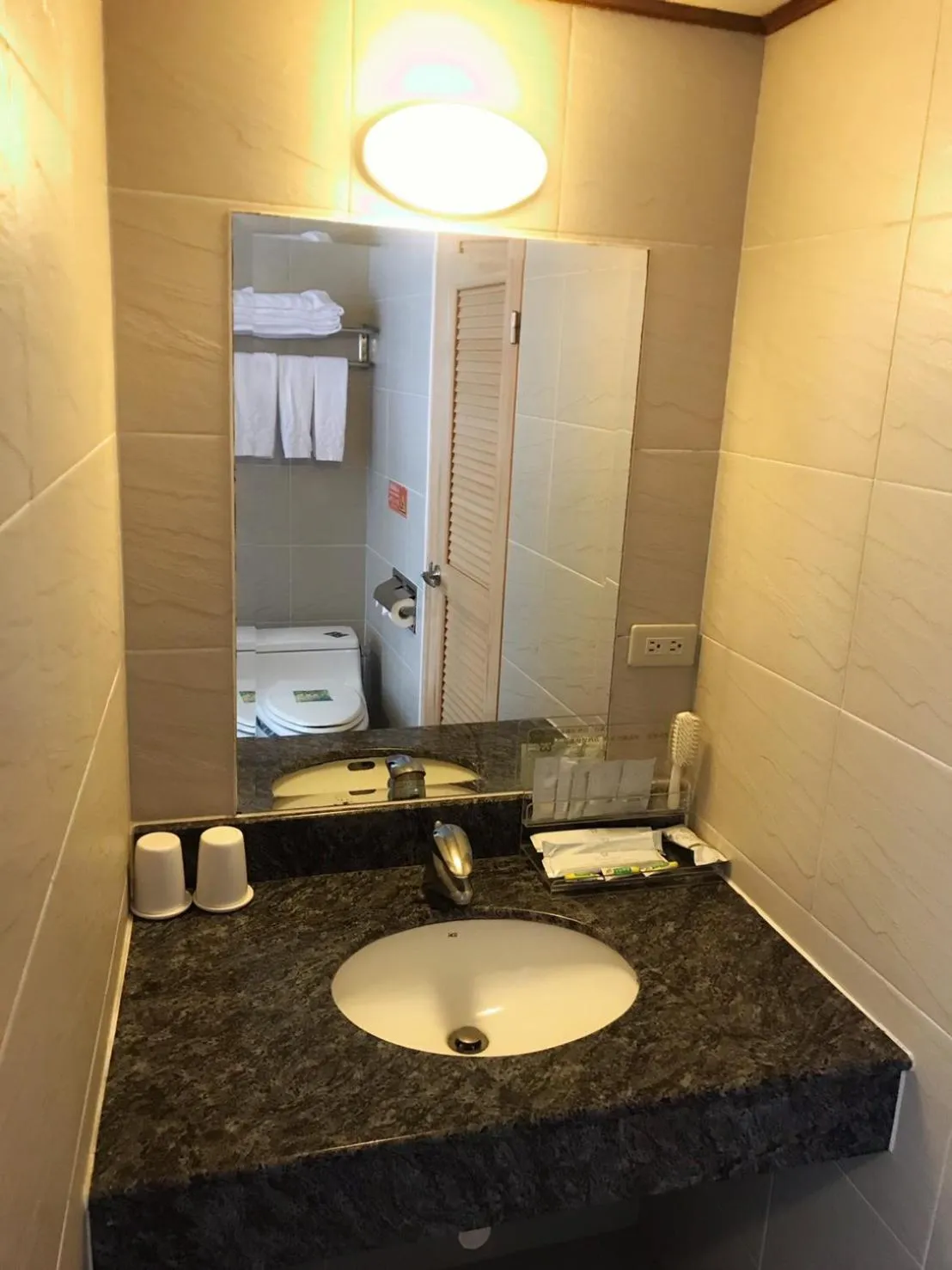 Bathroom in Hub Hotel Ximen-inn Kunming