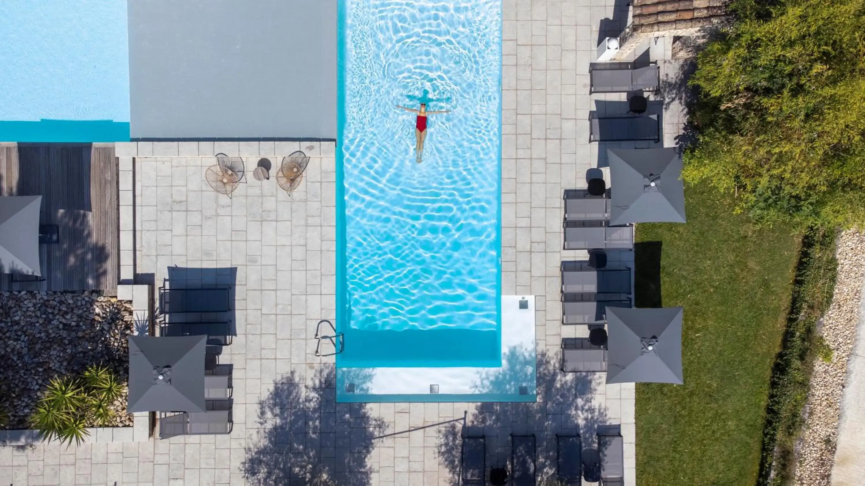 Pool View in Le Mas du Terme