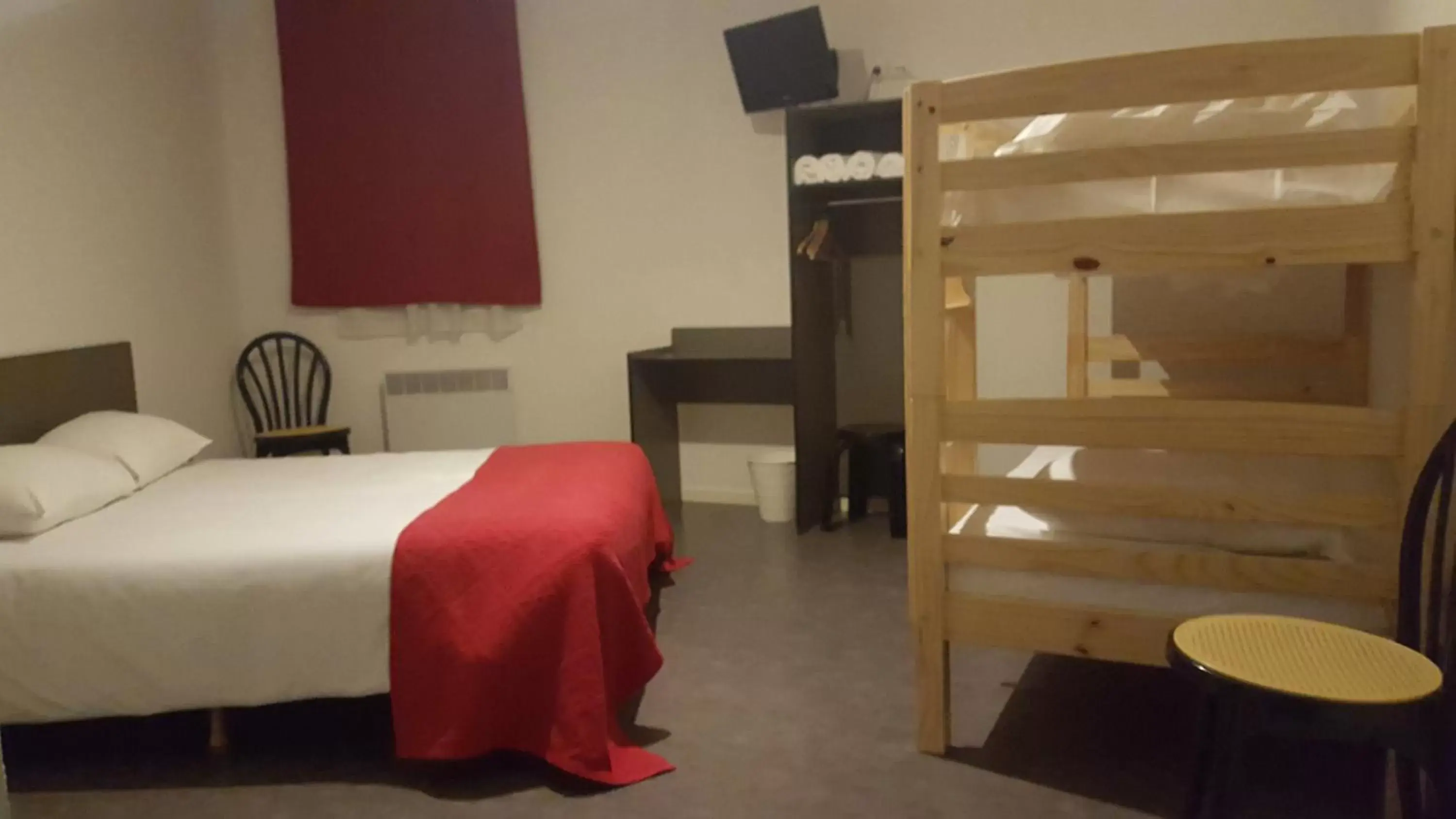 Bedroom, Bunk Bed in Relax Hotel