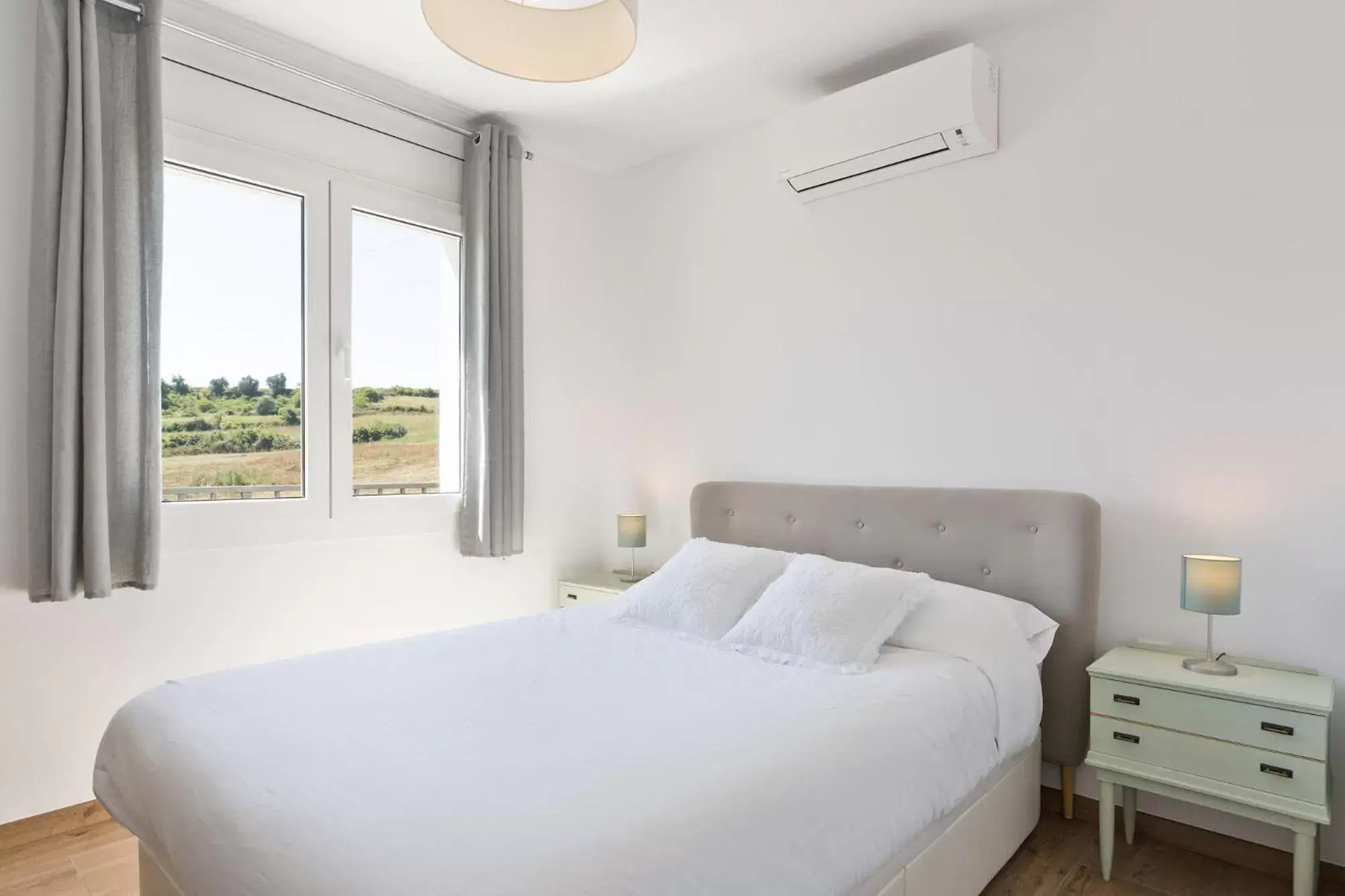 Bedroom, Bed in Masia Can Rovira - ESC1852