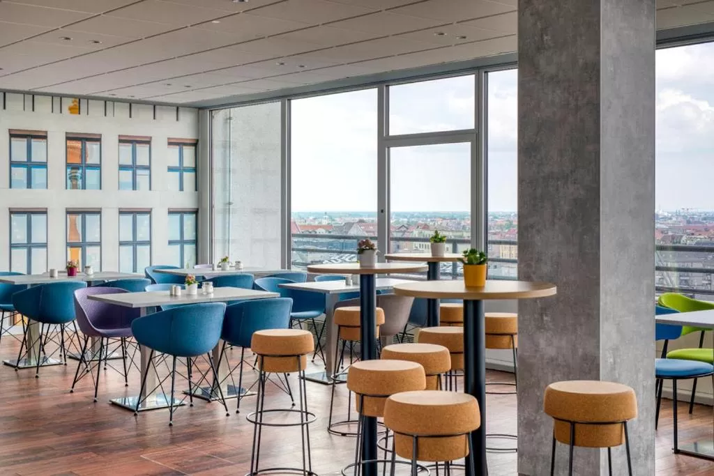 Restaurant/places to eat in ibis Berlin Messe