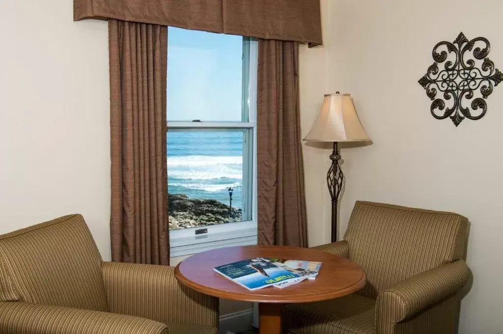 Seating Area in Union Bluff Hotel