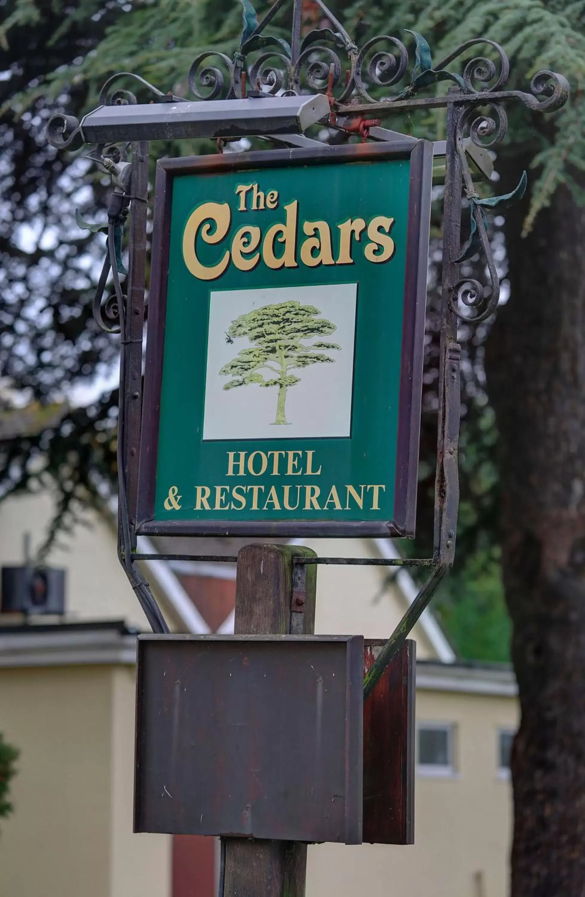 Bedroom, Property Logo/Sign in The Cedars Hotel