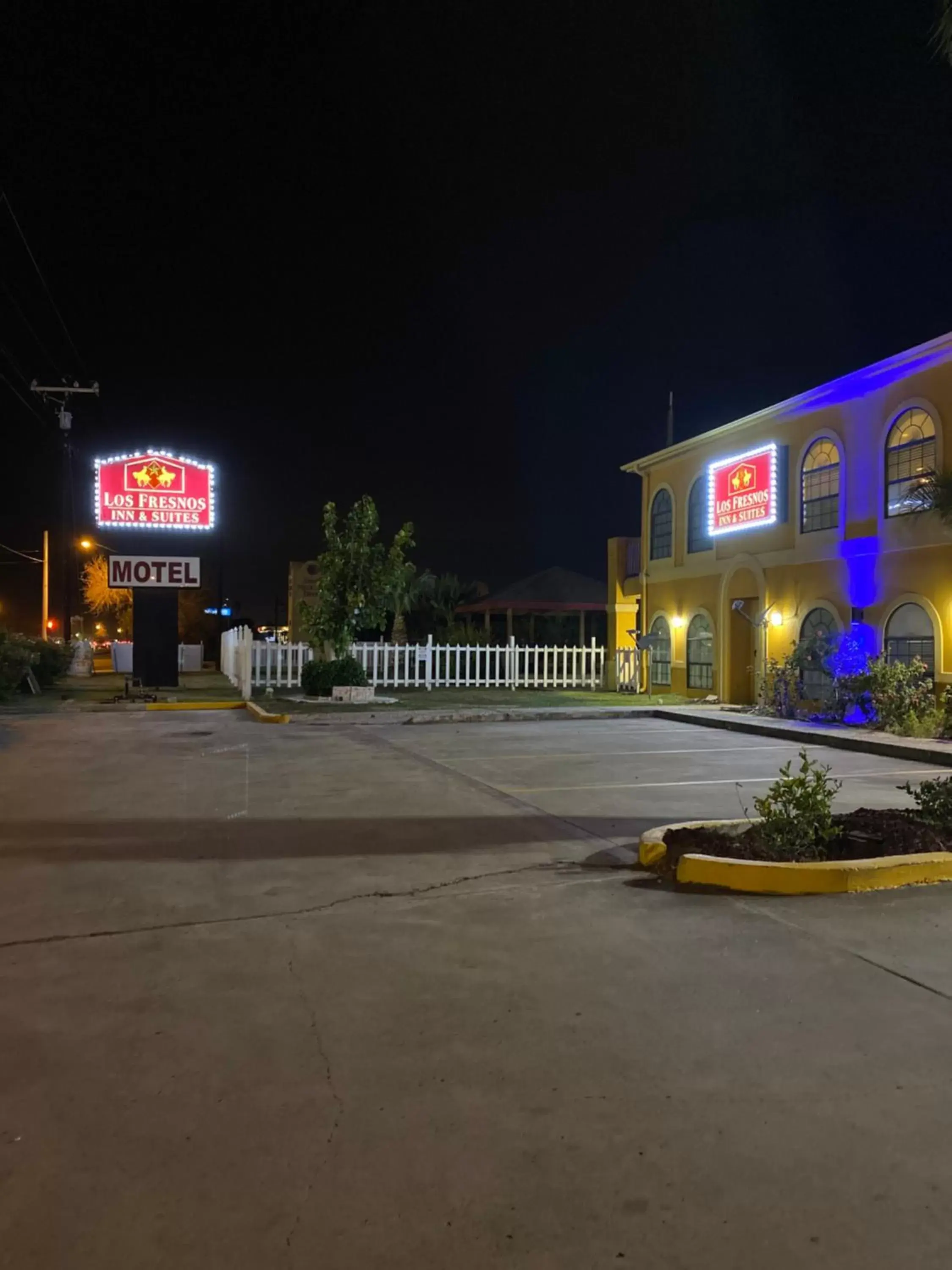 Property Building in Los Fresnos Inn and Suites