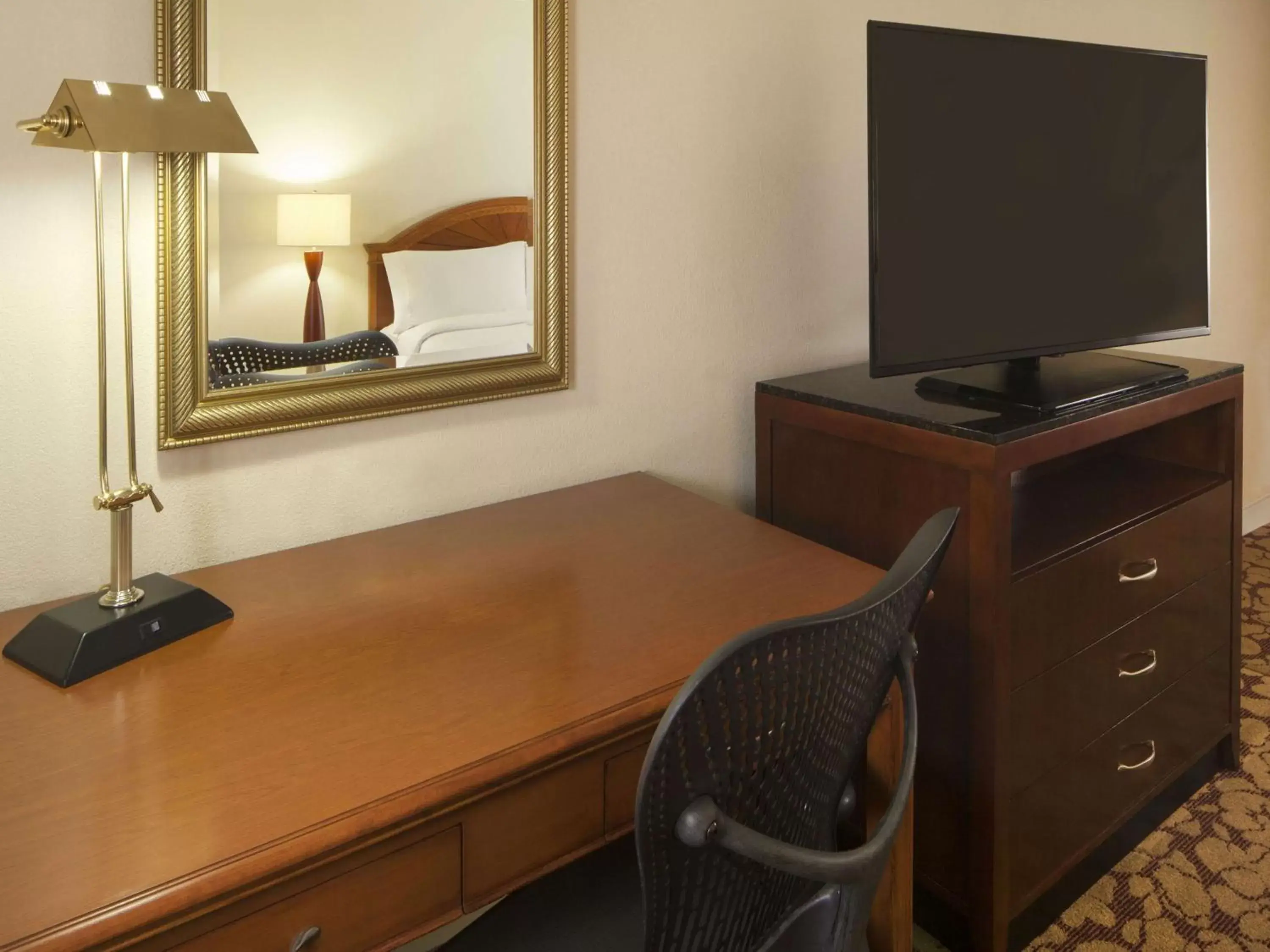 Bedroom in Hilton Garden Inn Virginia Beach Town Center Bedroom in Hilton Garden Inn Virginia Beach Town Center