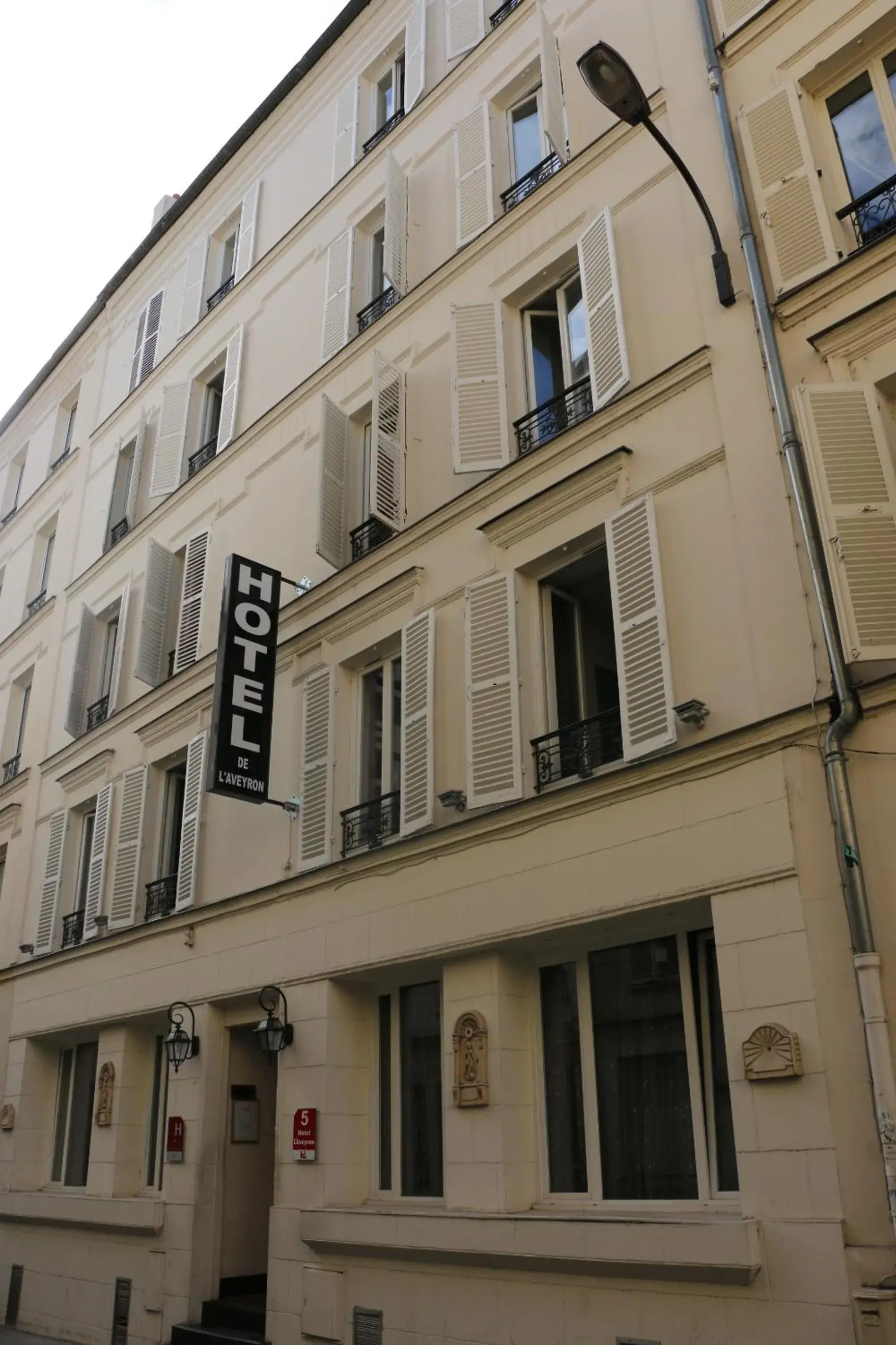 Facade/entrance, Property Building in Hôtel de l'Aveyron