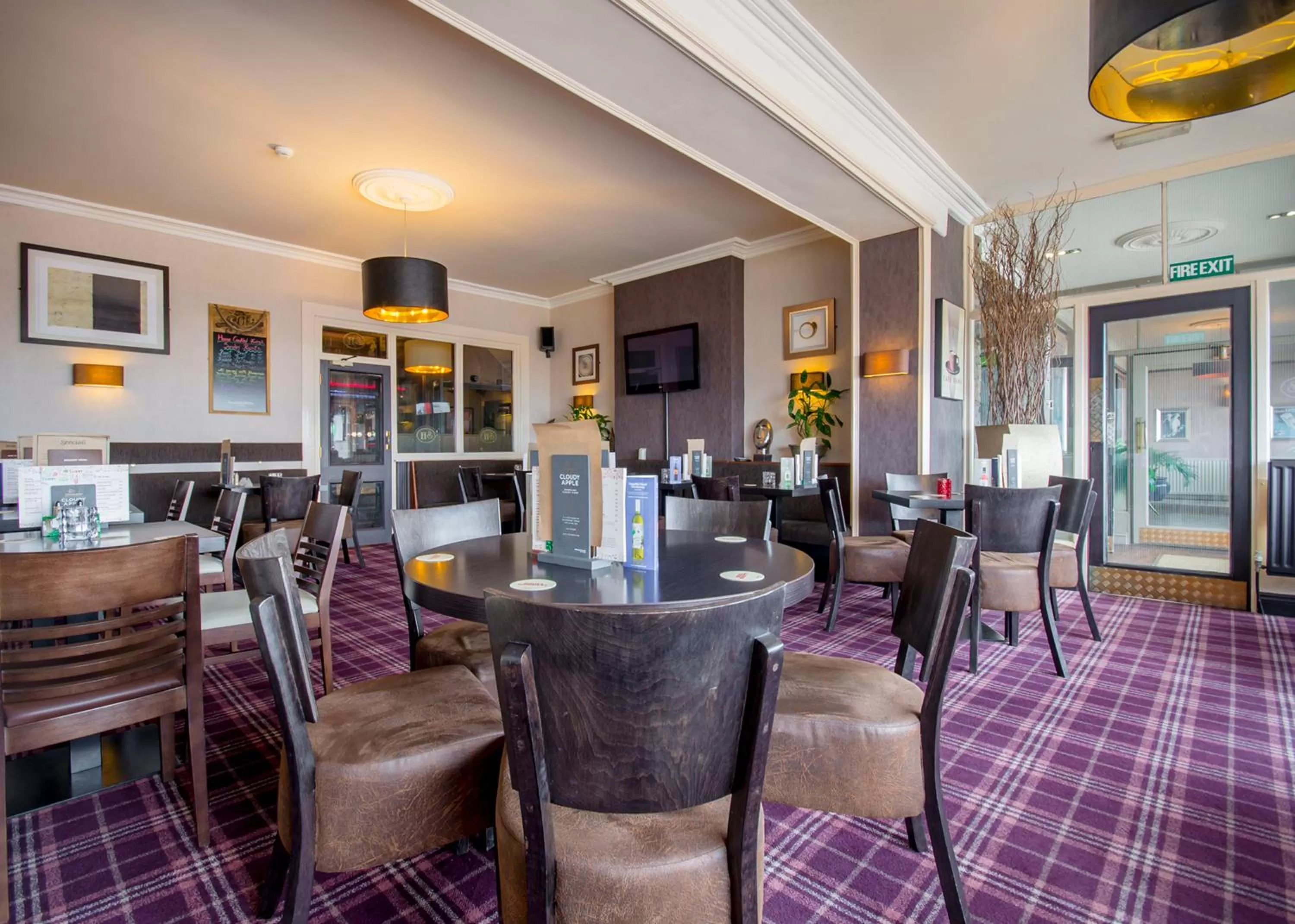 Lounge or bar, Restaurant/Places to Eat in Smiths Hotel