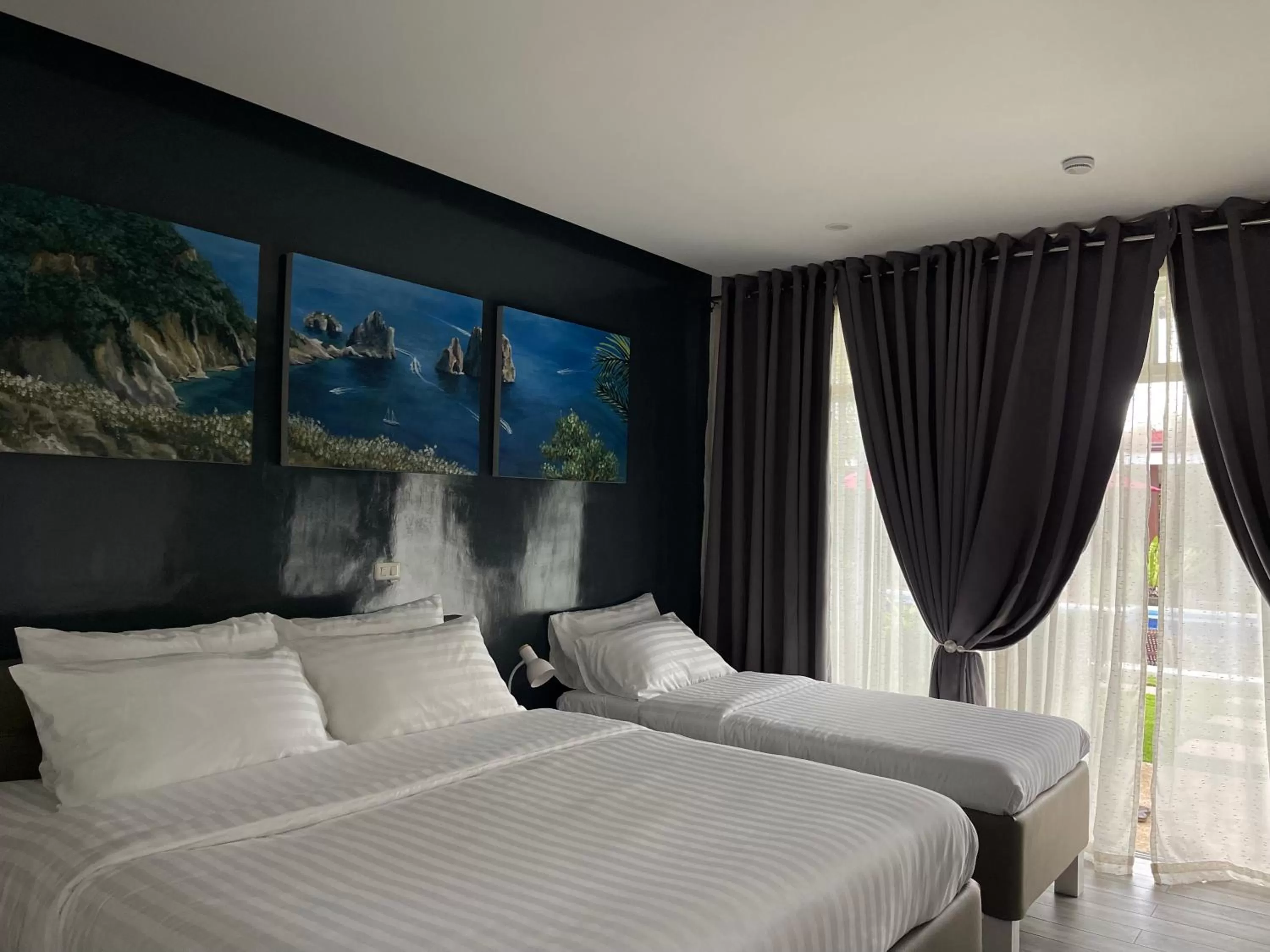 Bed in Bella Napoli Resort & Resto