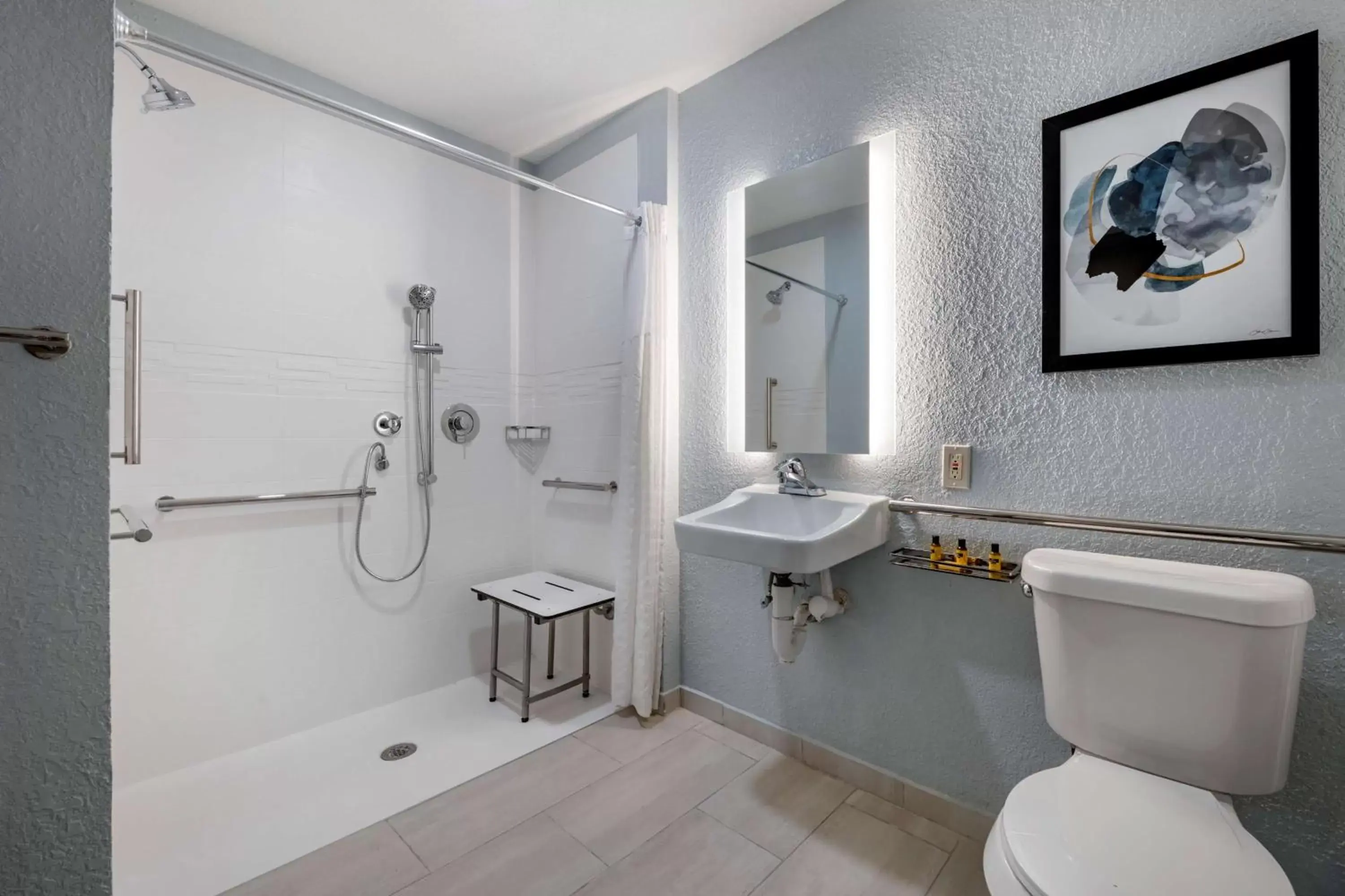 Bathroom in Best Western Plus Orlando East - UCF Area