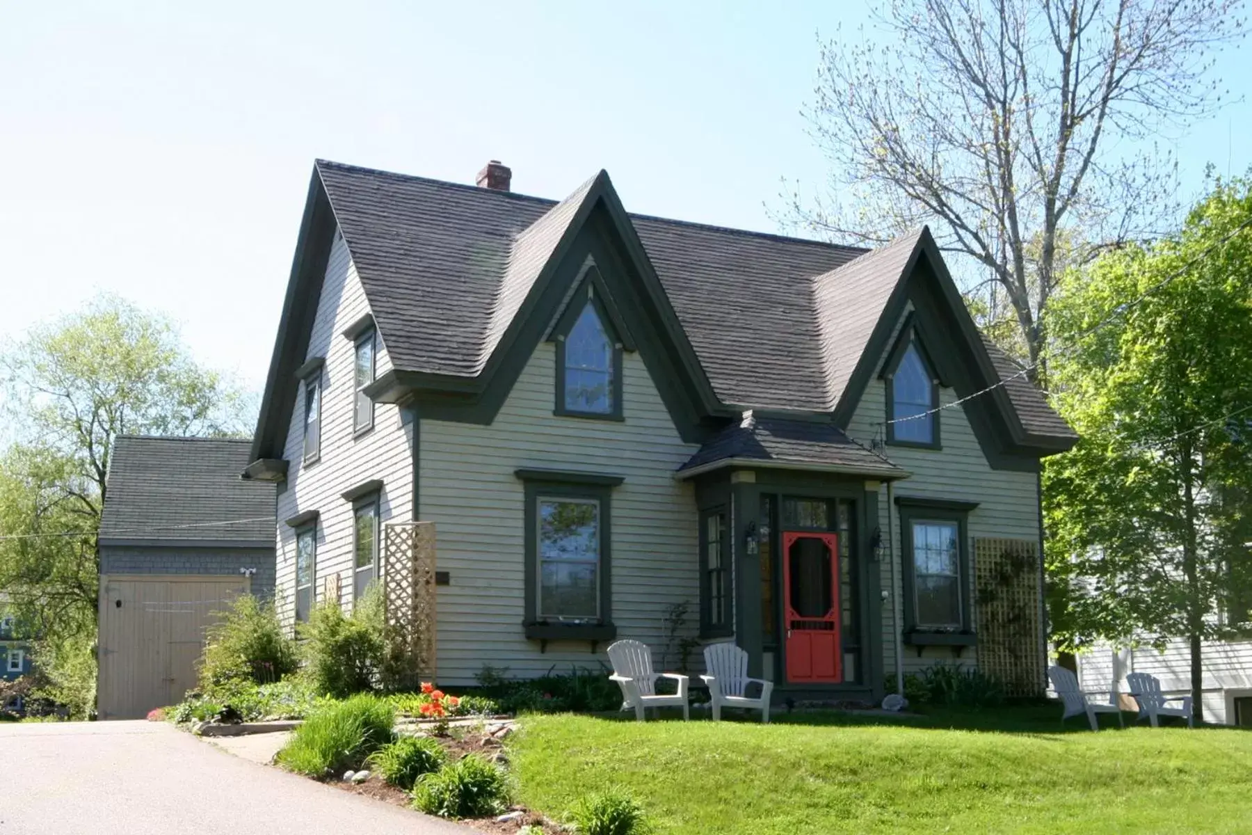 Property Building in Fisherman's Daughter B&B