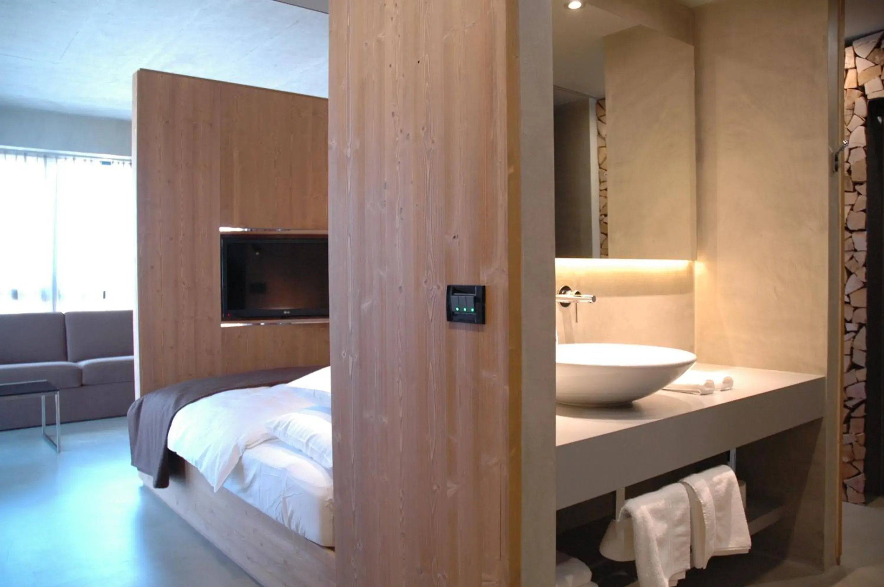 Photo of the whole room, Bathroom in Hotel Nox