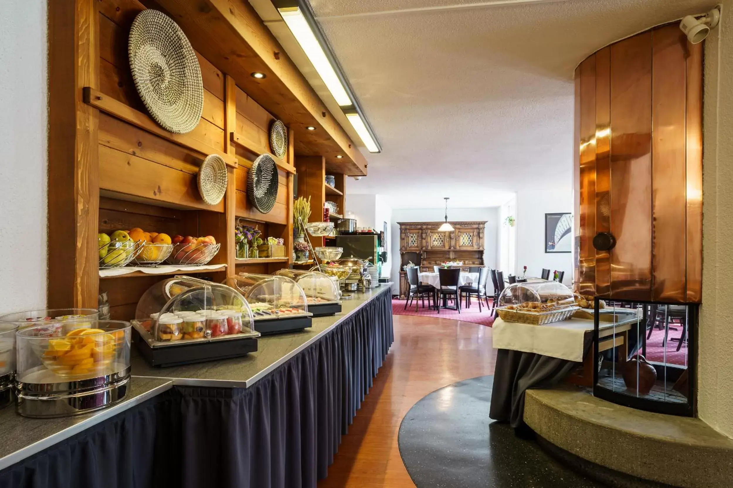 Food and drinks, Restaurant/Places to Eat in Hotel Bernerhof