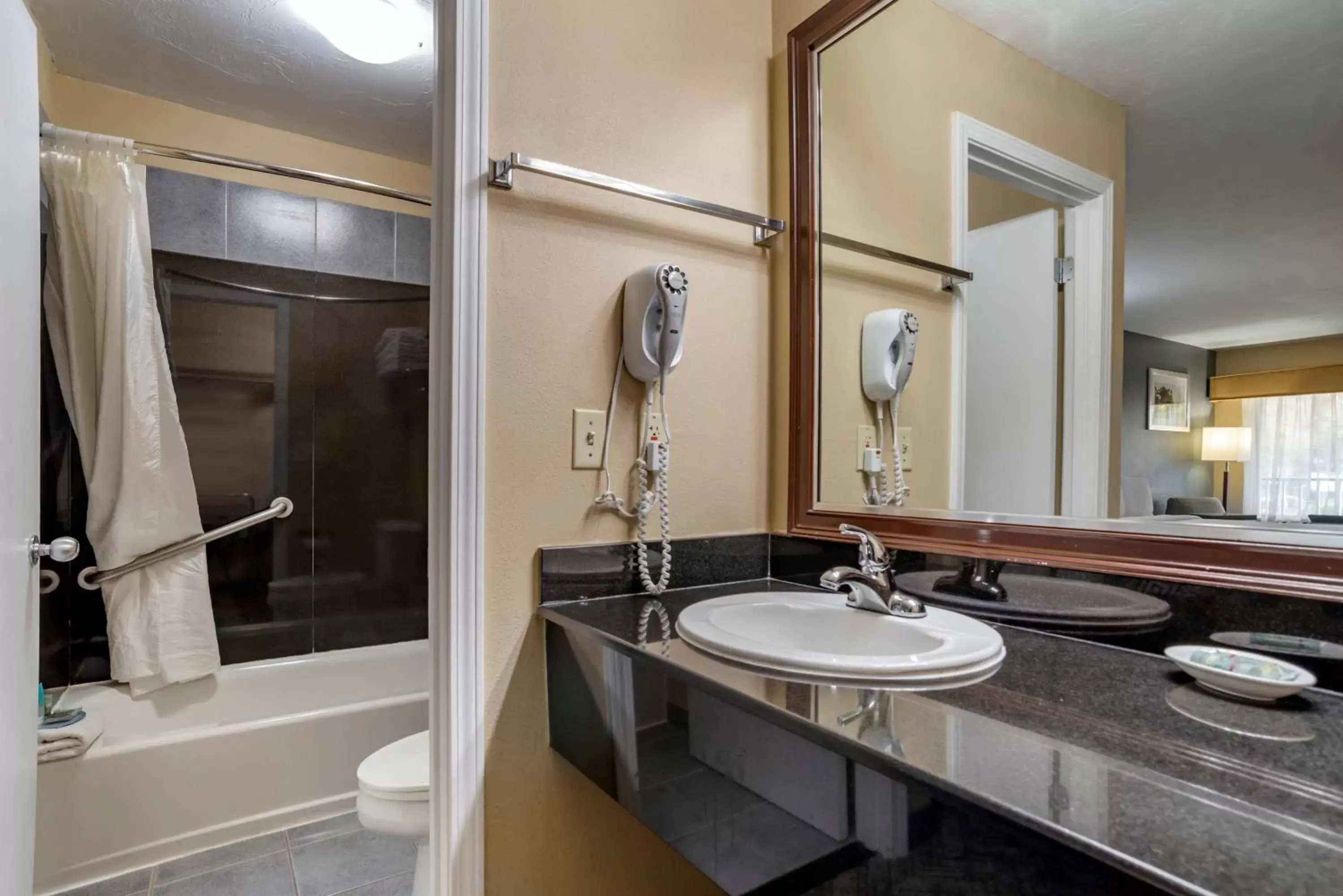 Bathroom in Best Western Apalach Inn