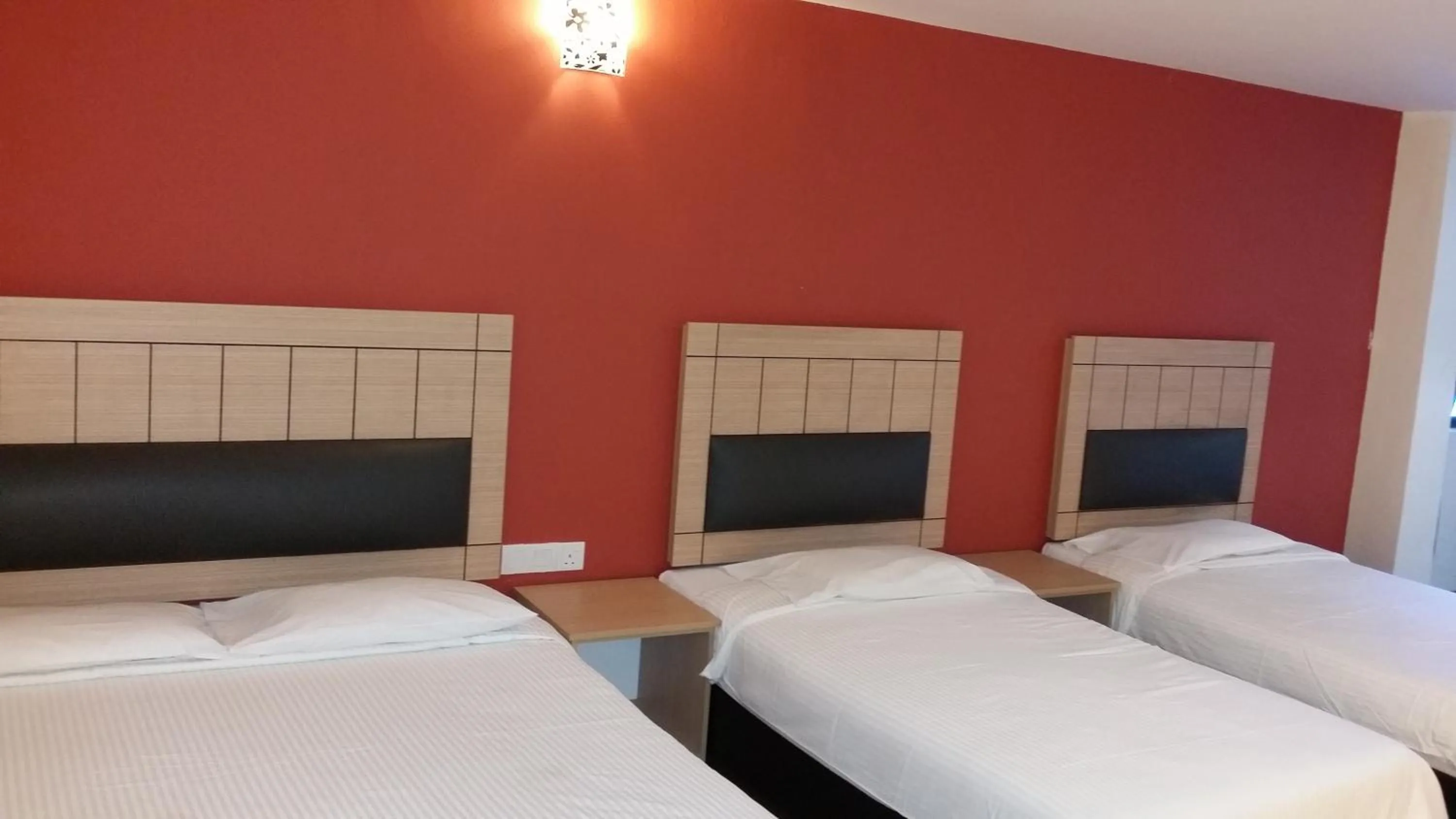 Photo of the whole room in Smart Hotel