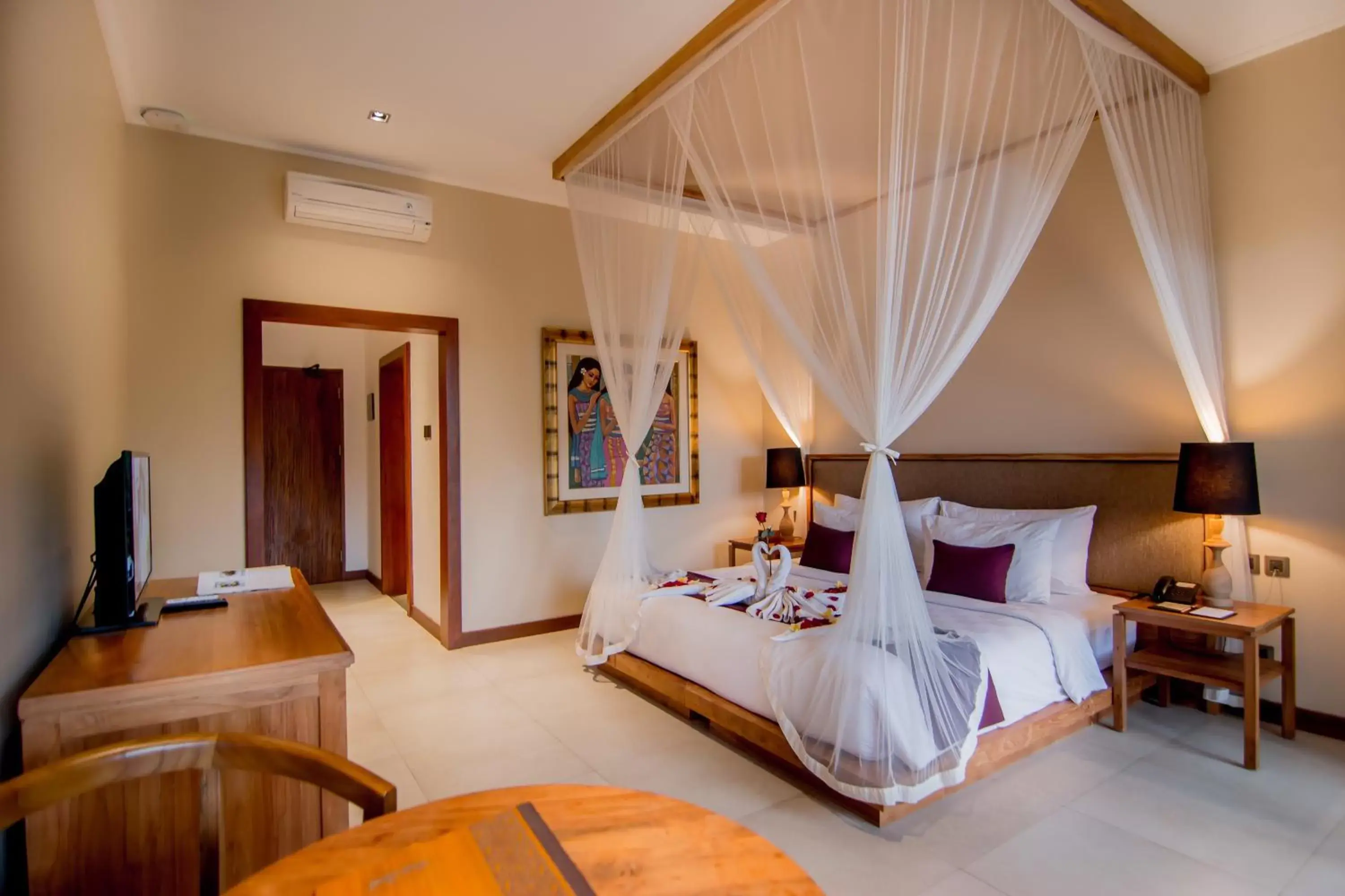 Photo of the whole room, Bed in Ulun Ubud Resort - CHSE Certified