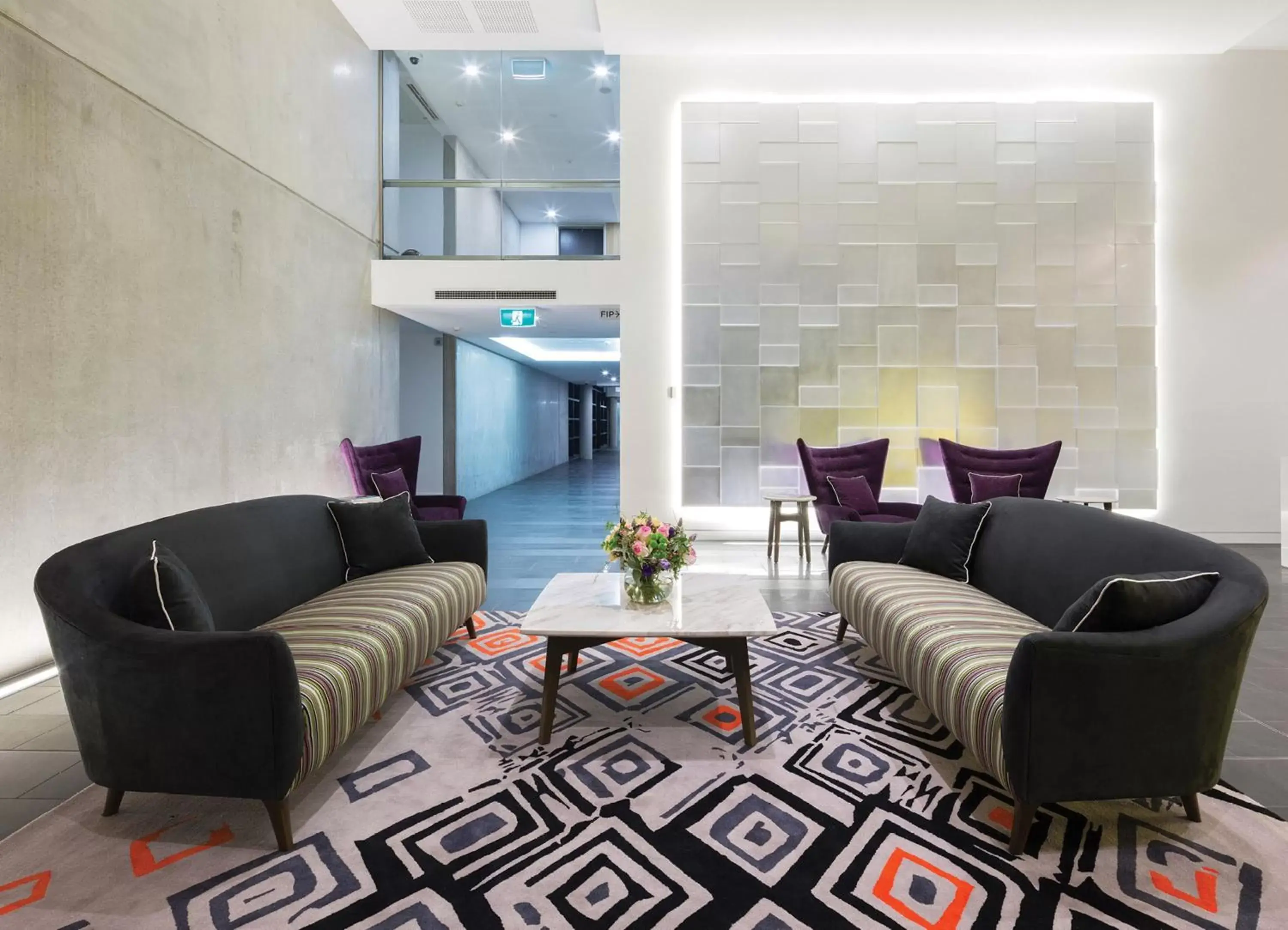 Lobby or reception, Seating Area in Avenue Hotel Canberra