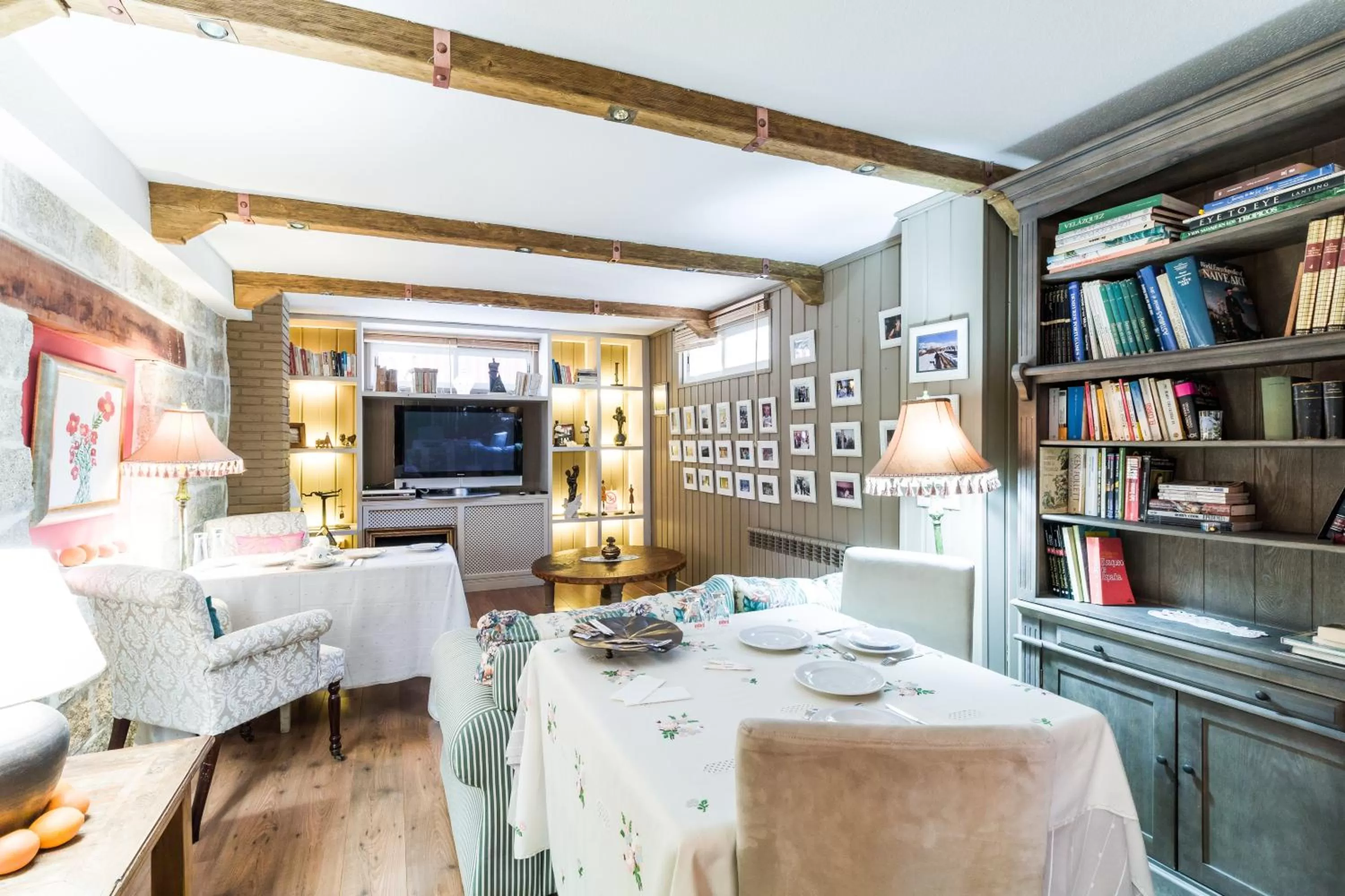 Restaurant/places to eat in B&B Concha