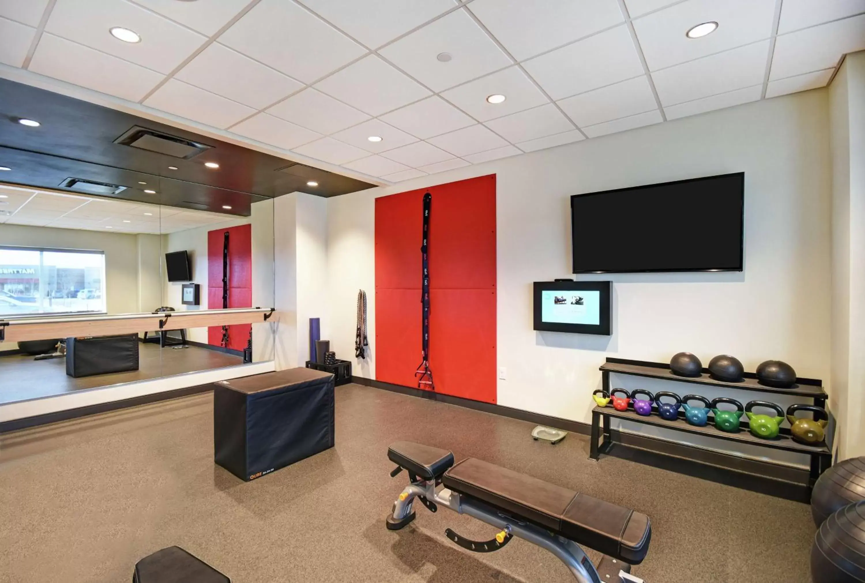 Fitness centre/facilities, Fitness Center/Facilities in Tru By Hilton Portland Airport Area Me