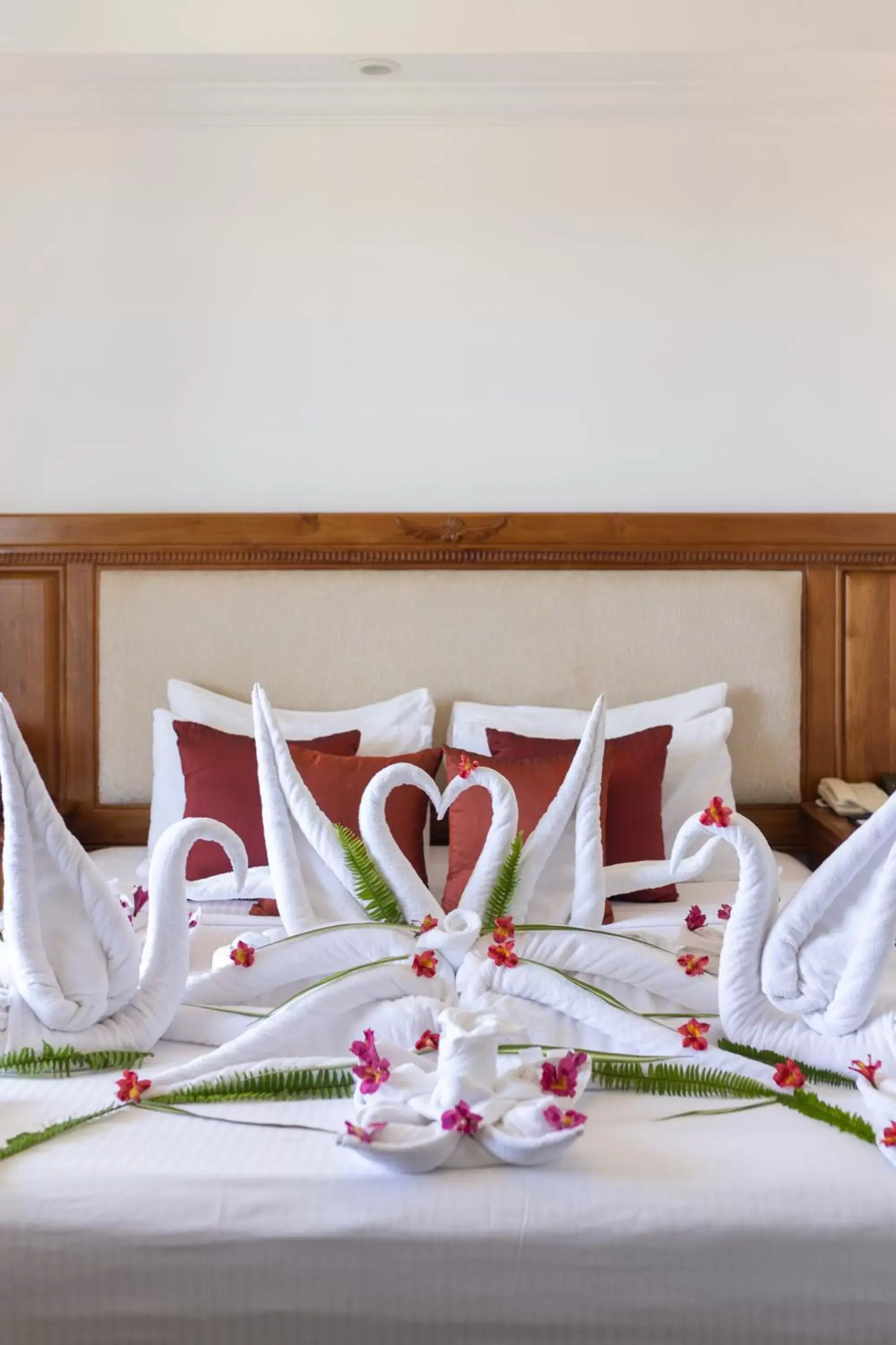 Bedroom, Bed in Araliya Green Hills Hotel