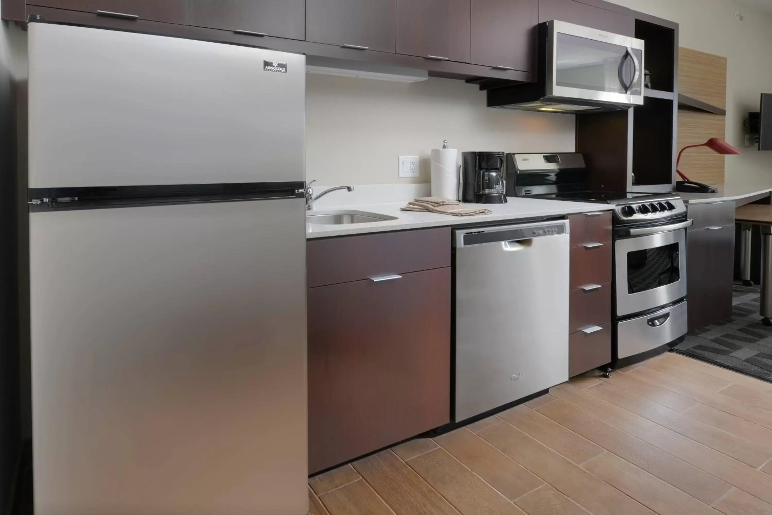 Kitchen or kitchenette, Kitchen/Kitchenette in TownePlace Suites by Marriott Denver South/Lone Tree