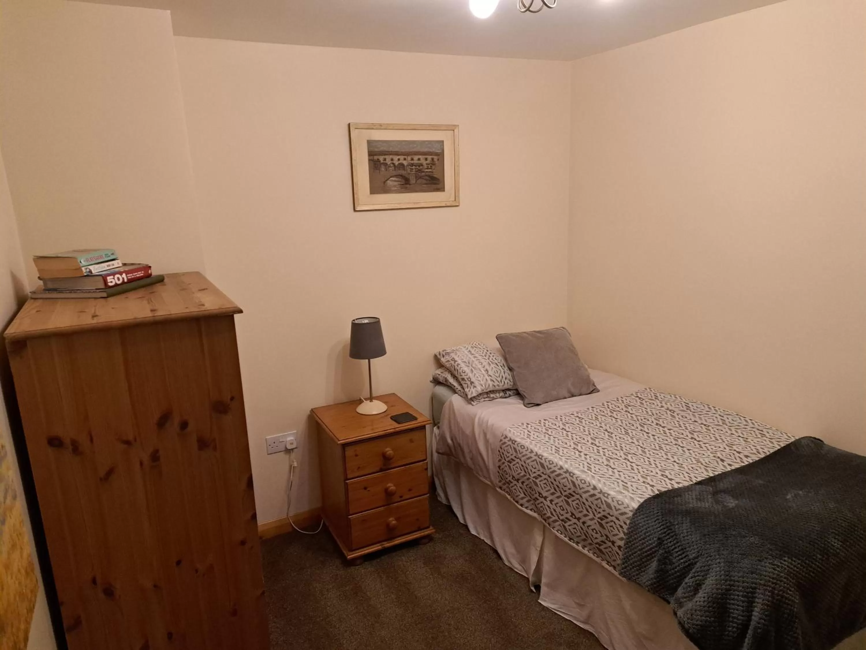 Bed in Highfields Holidays bed & breakfast