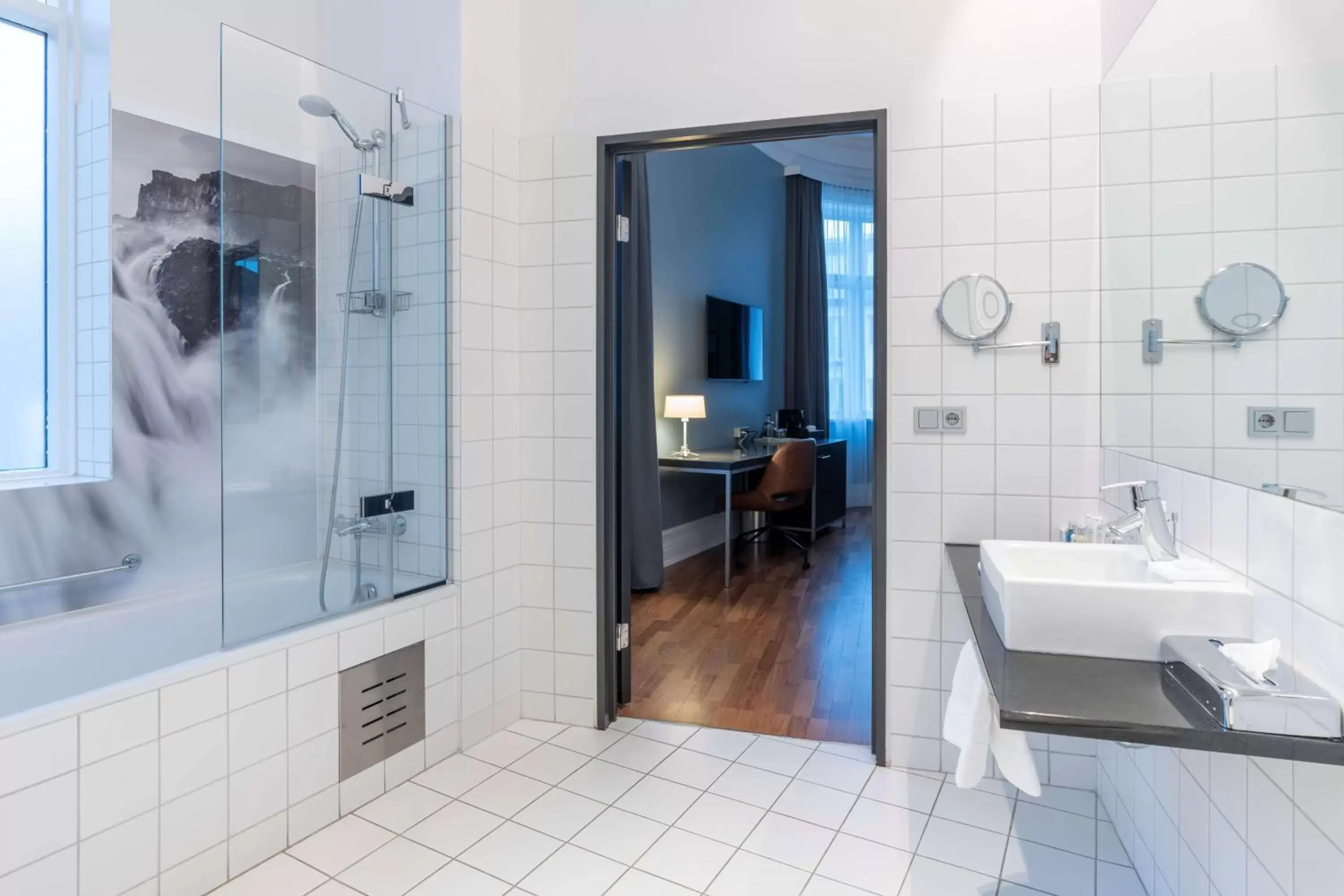 Bathroom in Radisson Blu 1919 Hotel, Reykjavík