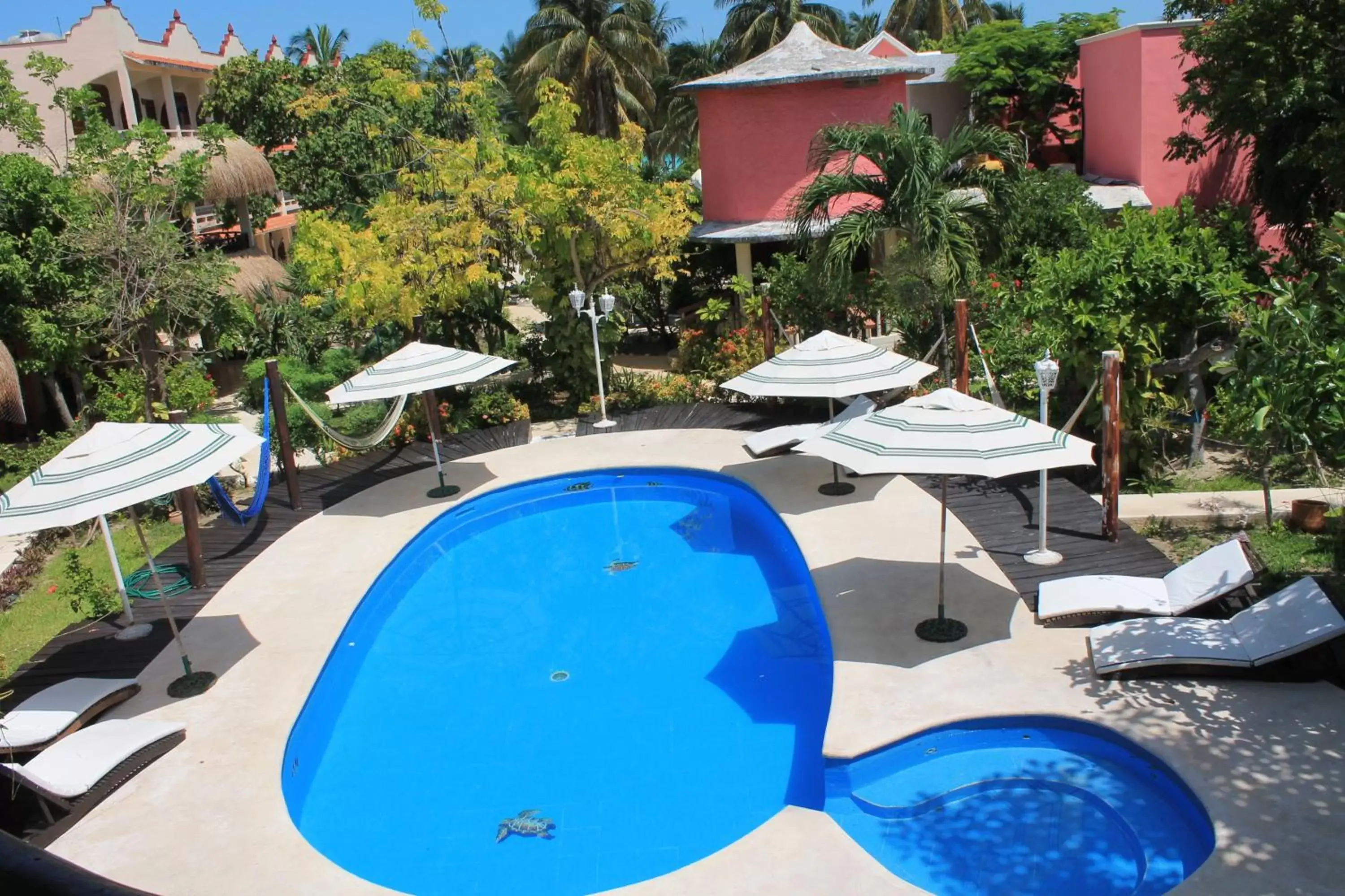 Property building, Pool View in Cabanas Maria Del Mar