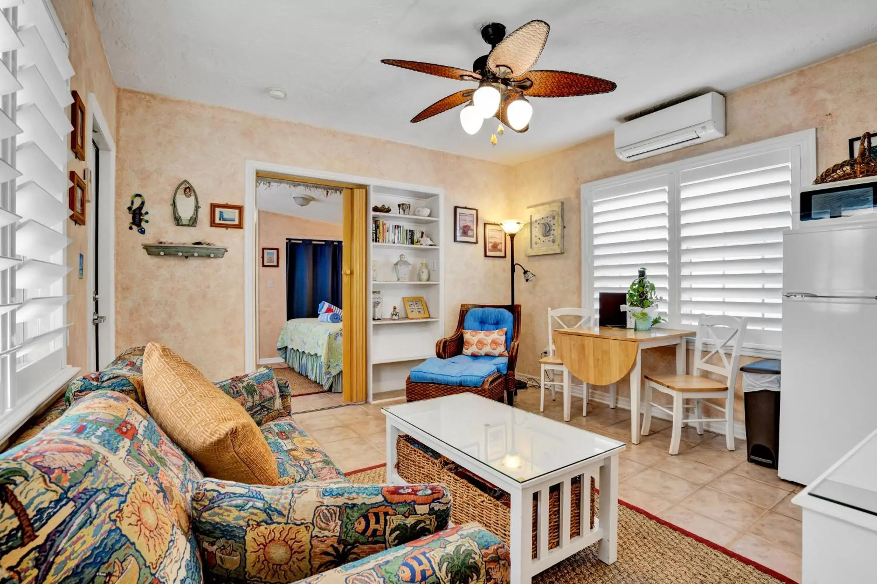 Living room, Seating Area in Island Bay Resort