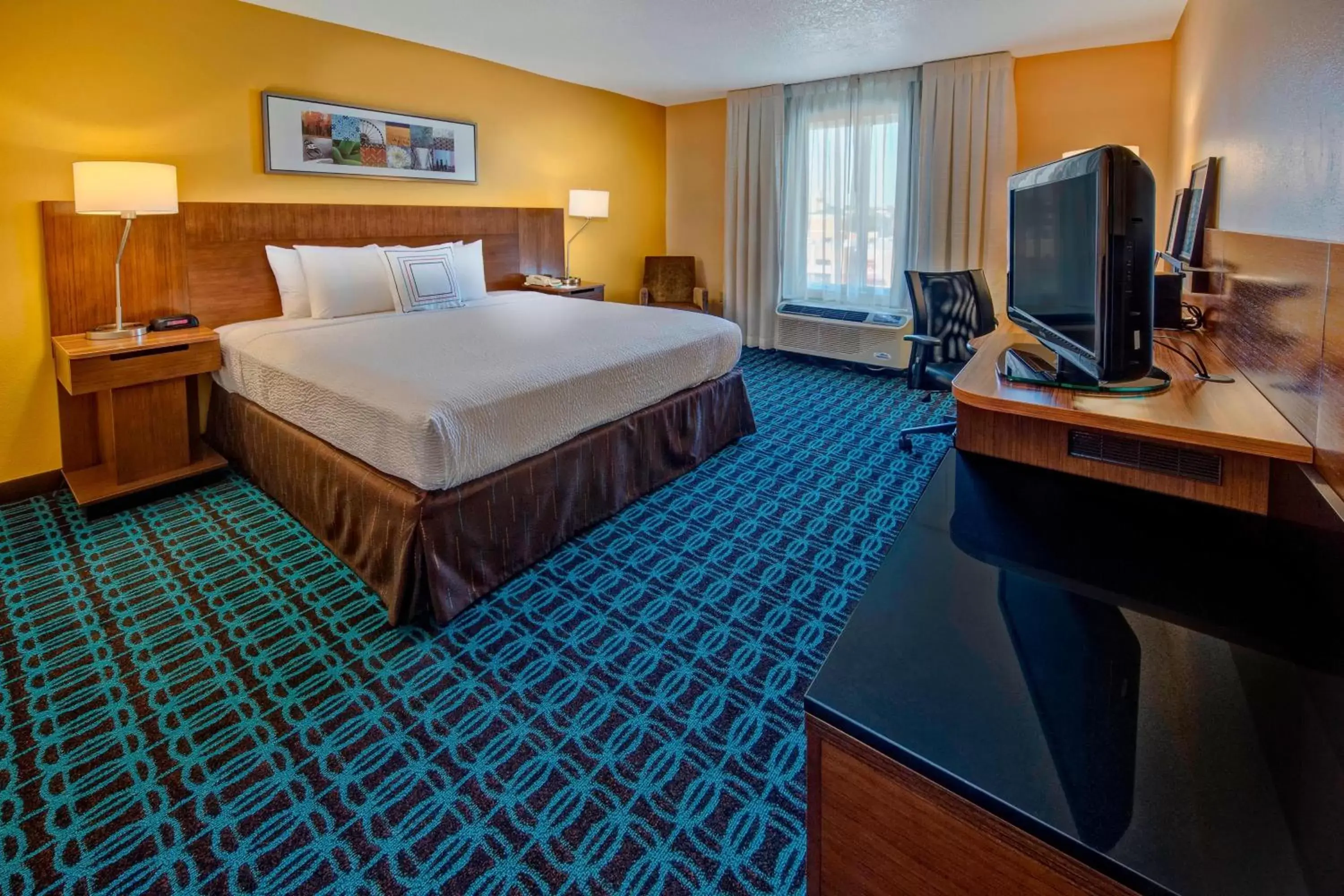 Photo of the whole room, Bed in Fairfield Inn and Suites by Marriott Orlando Near Universal Orlando