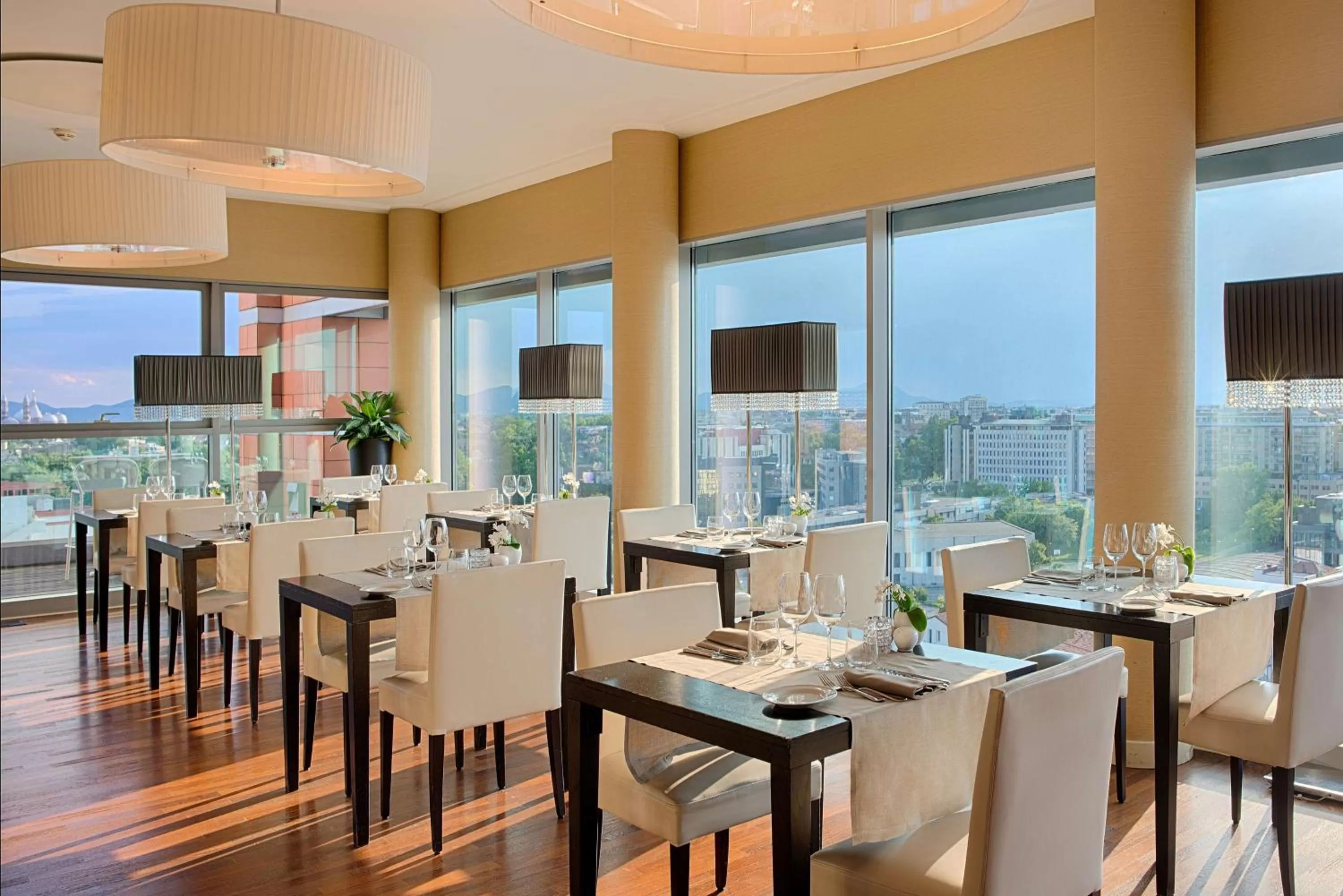 Restaurant/places to eat in Savhotel Mantegna Padova