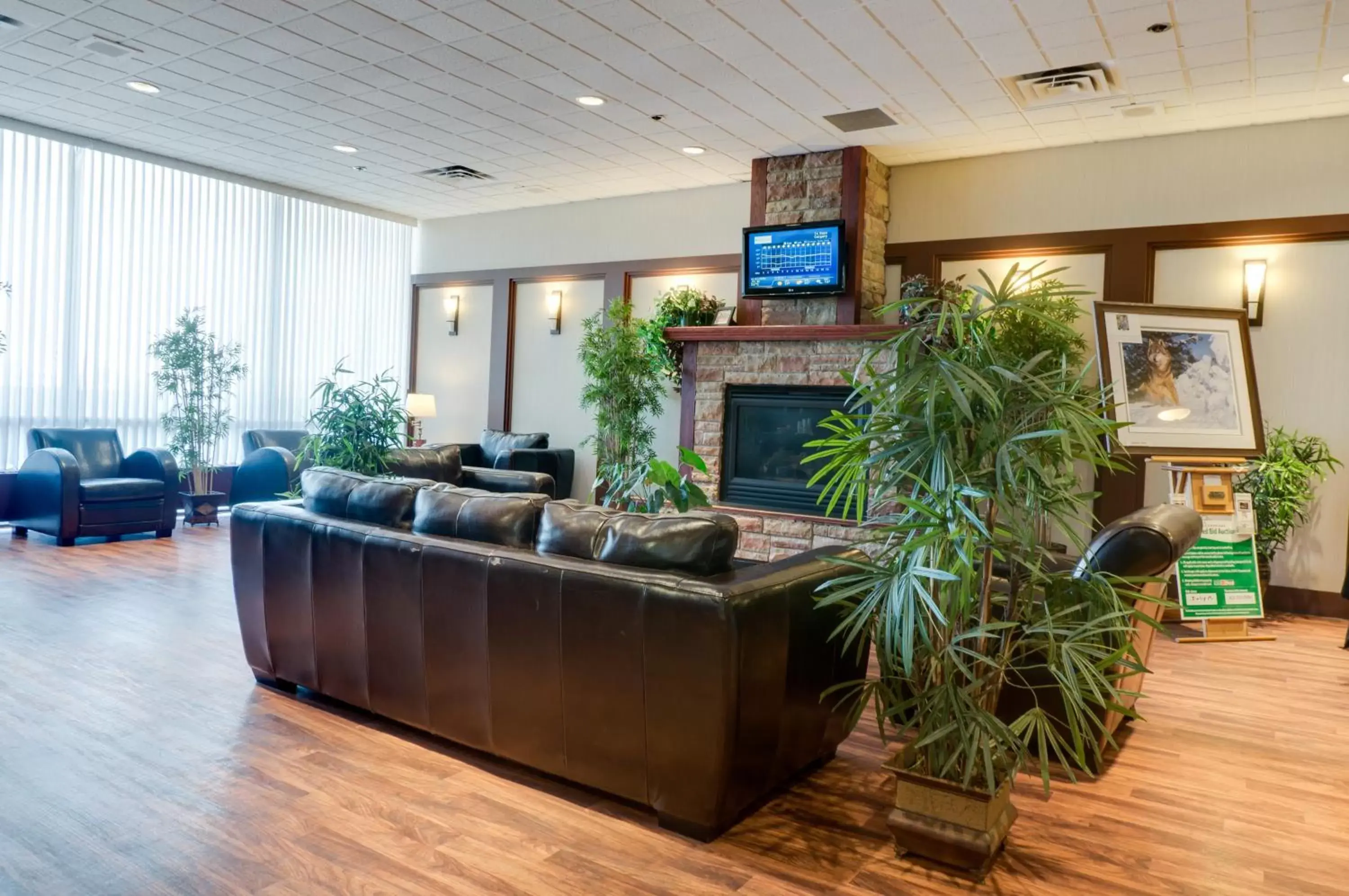 Lobby or reception, Lobby/Reception in Days Inn by Wyndham Calgary South