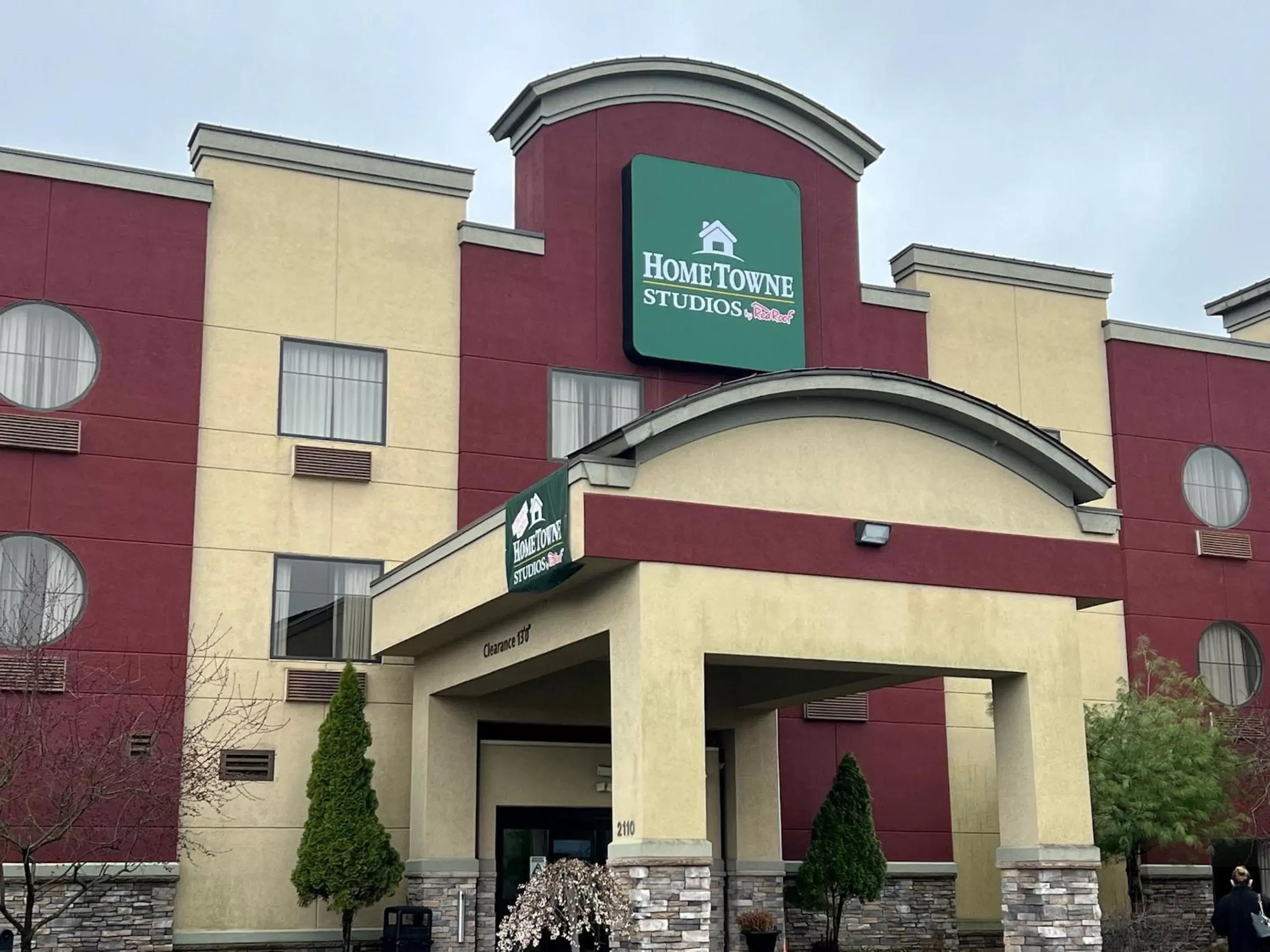 Property building in HomeTowne Studios & Suites by Red Roof Washington Property building in HomeTowne Studios & Suites by Red Roof Washington